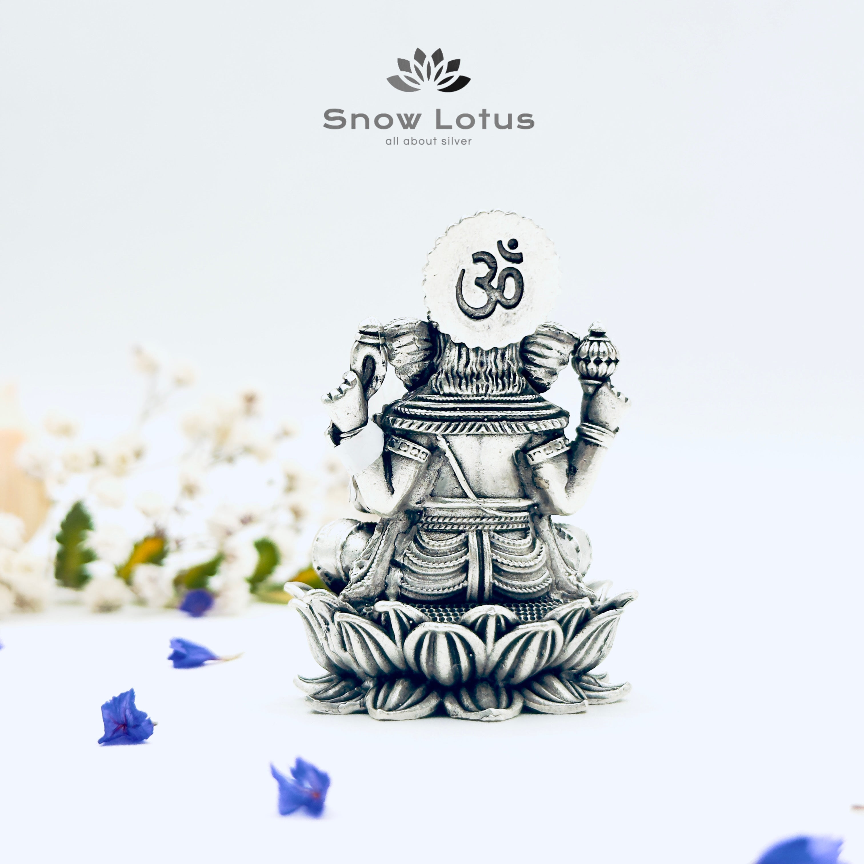 Antique Ganesh with lotus 3D