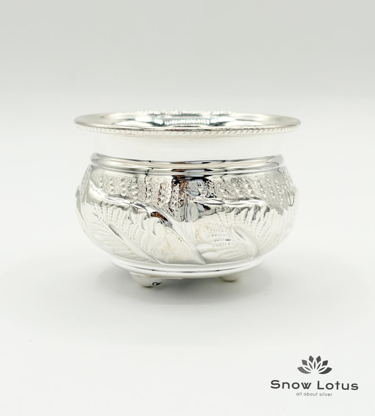 Nakshi Dotted Legs HK Bowls M3
