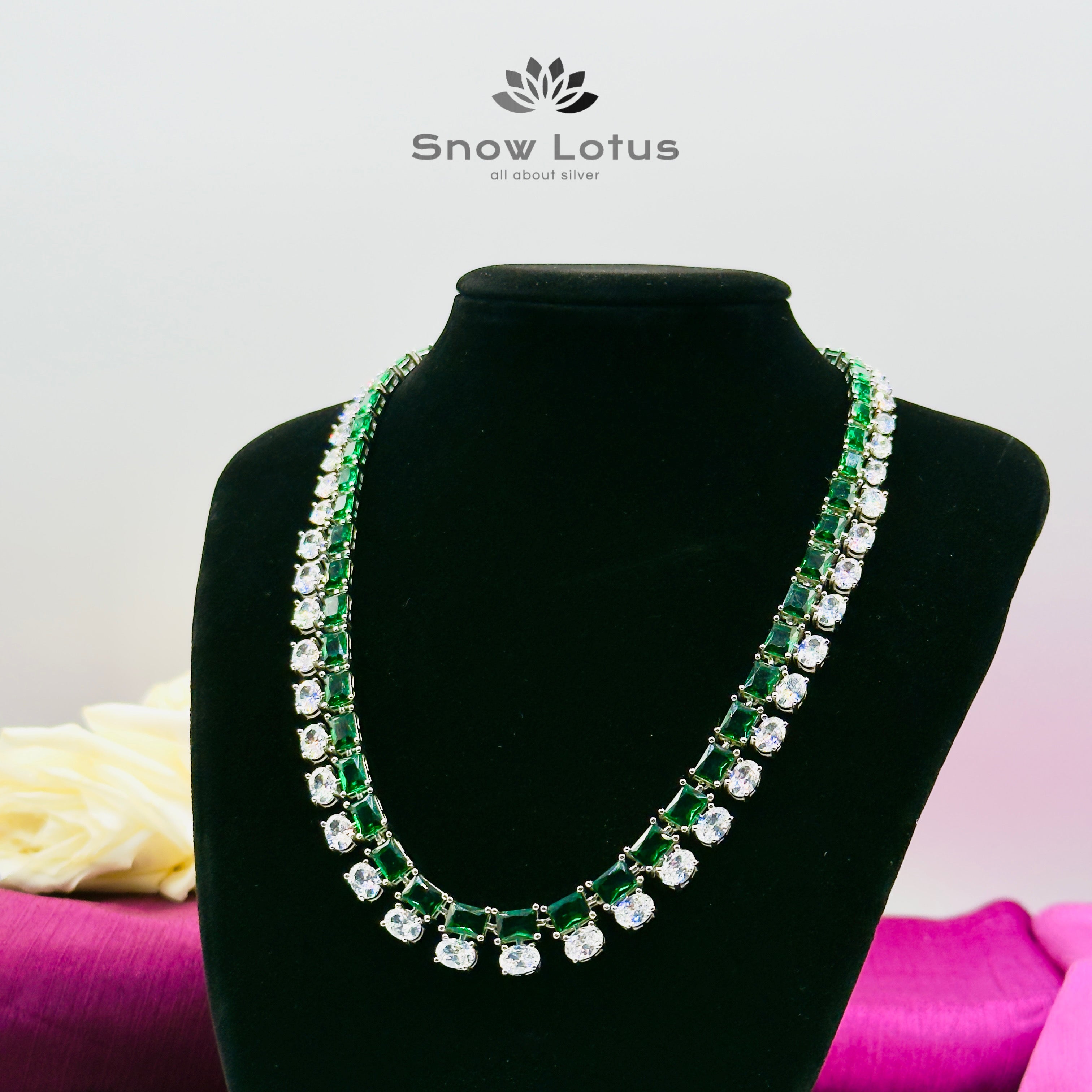 Green Rectangular Neckpiece