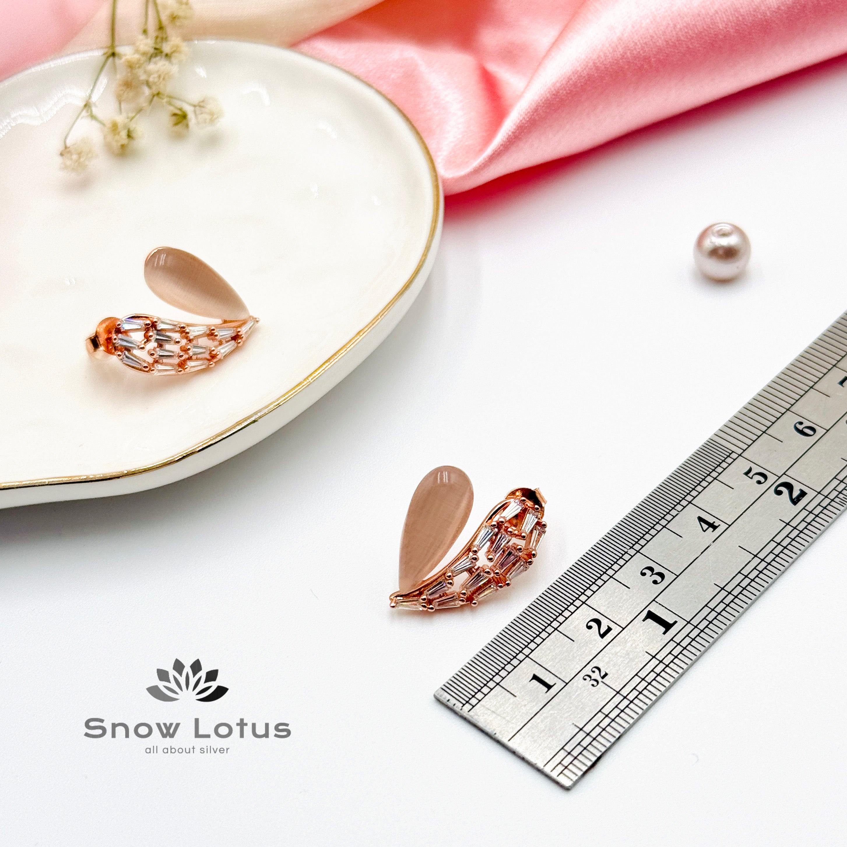 Pleasing Heart Earrings