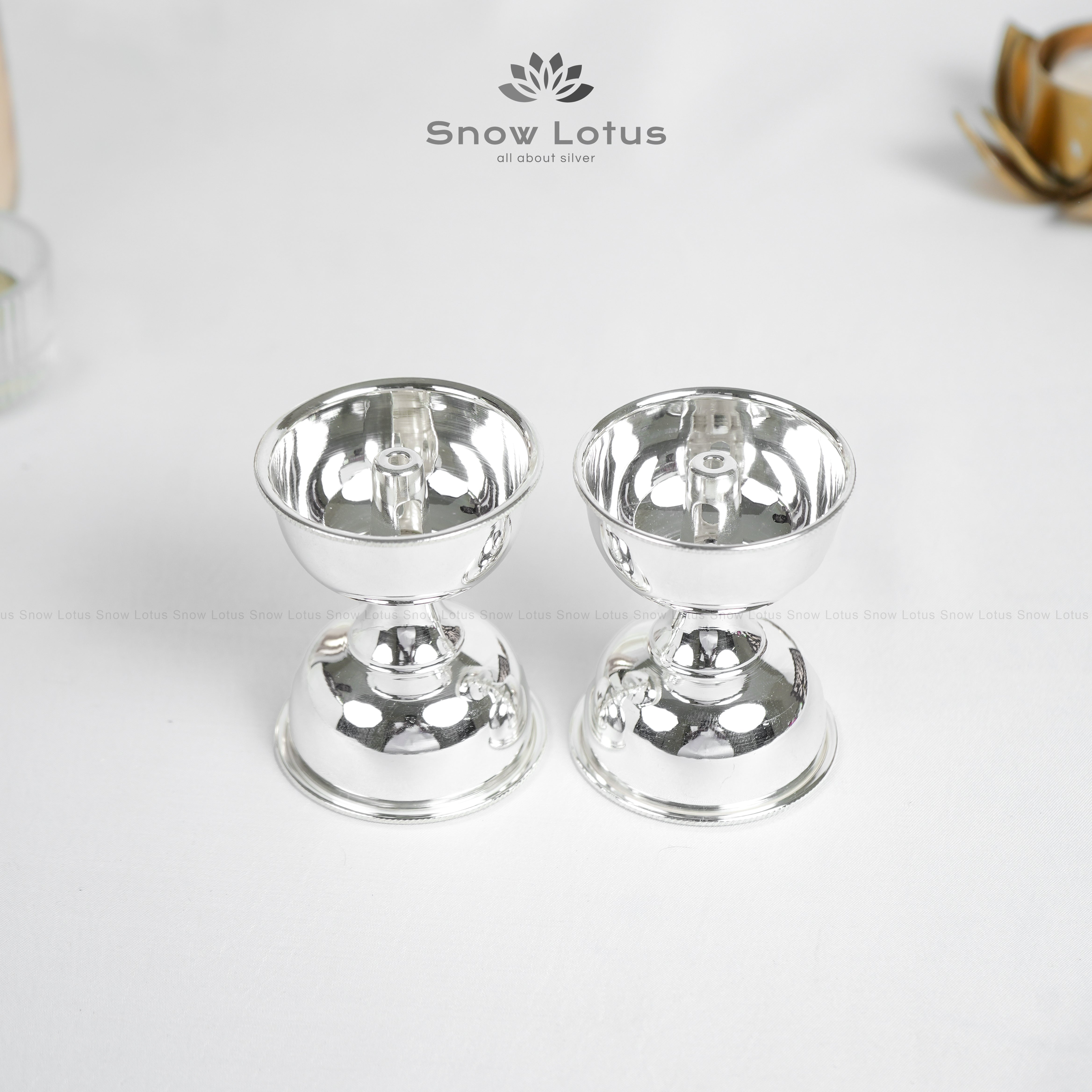 Akhanda Diyas