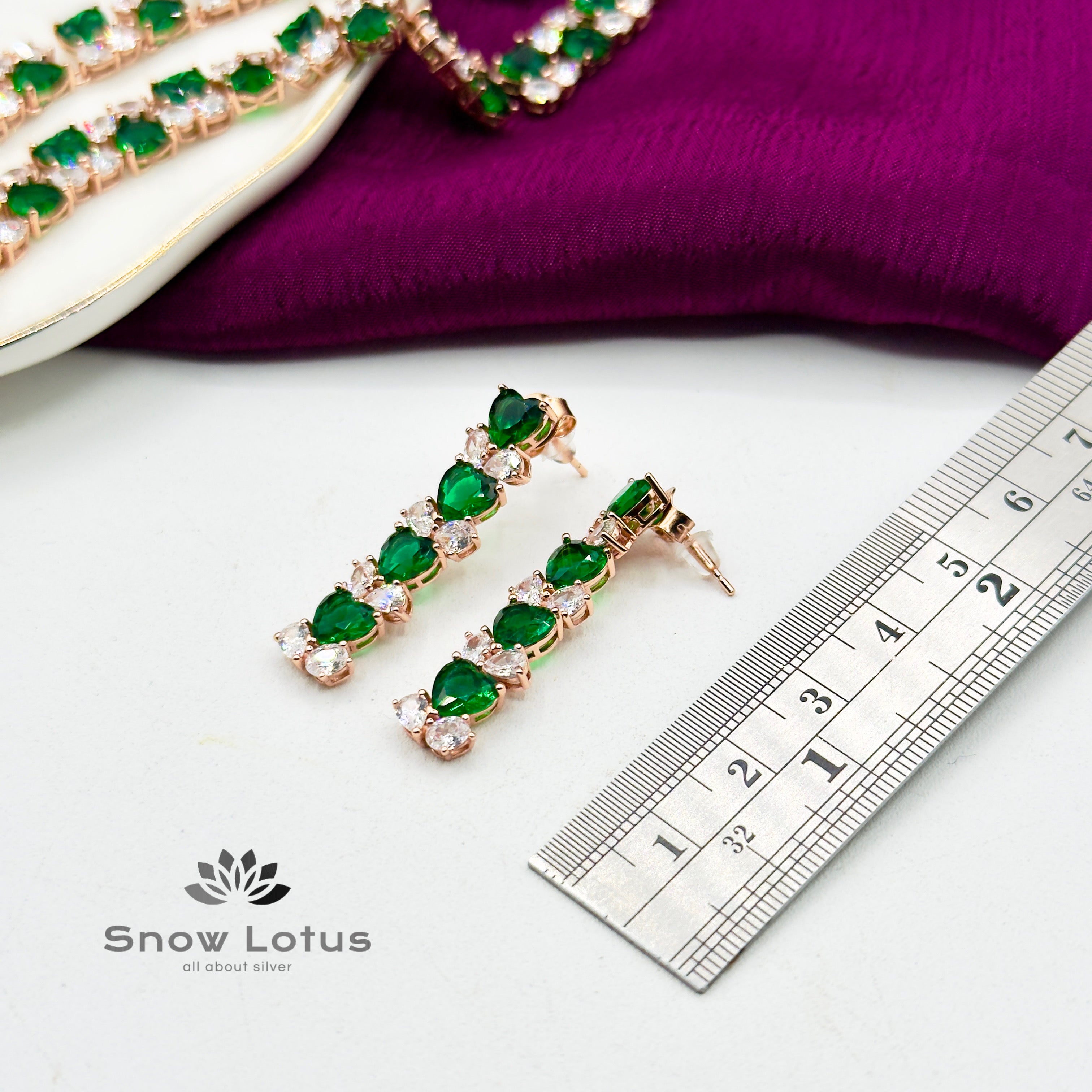 Green Heart Neckpiece With Earrings