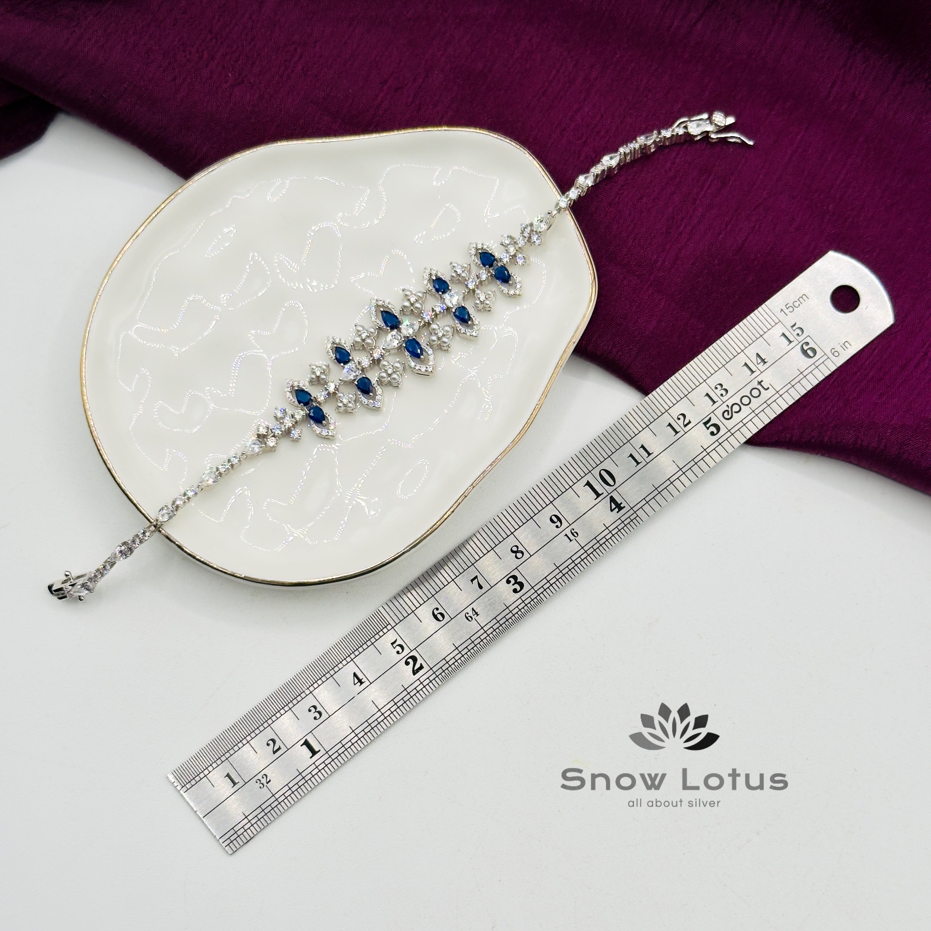 Blue Mirage Neckpiece Set