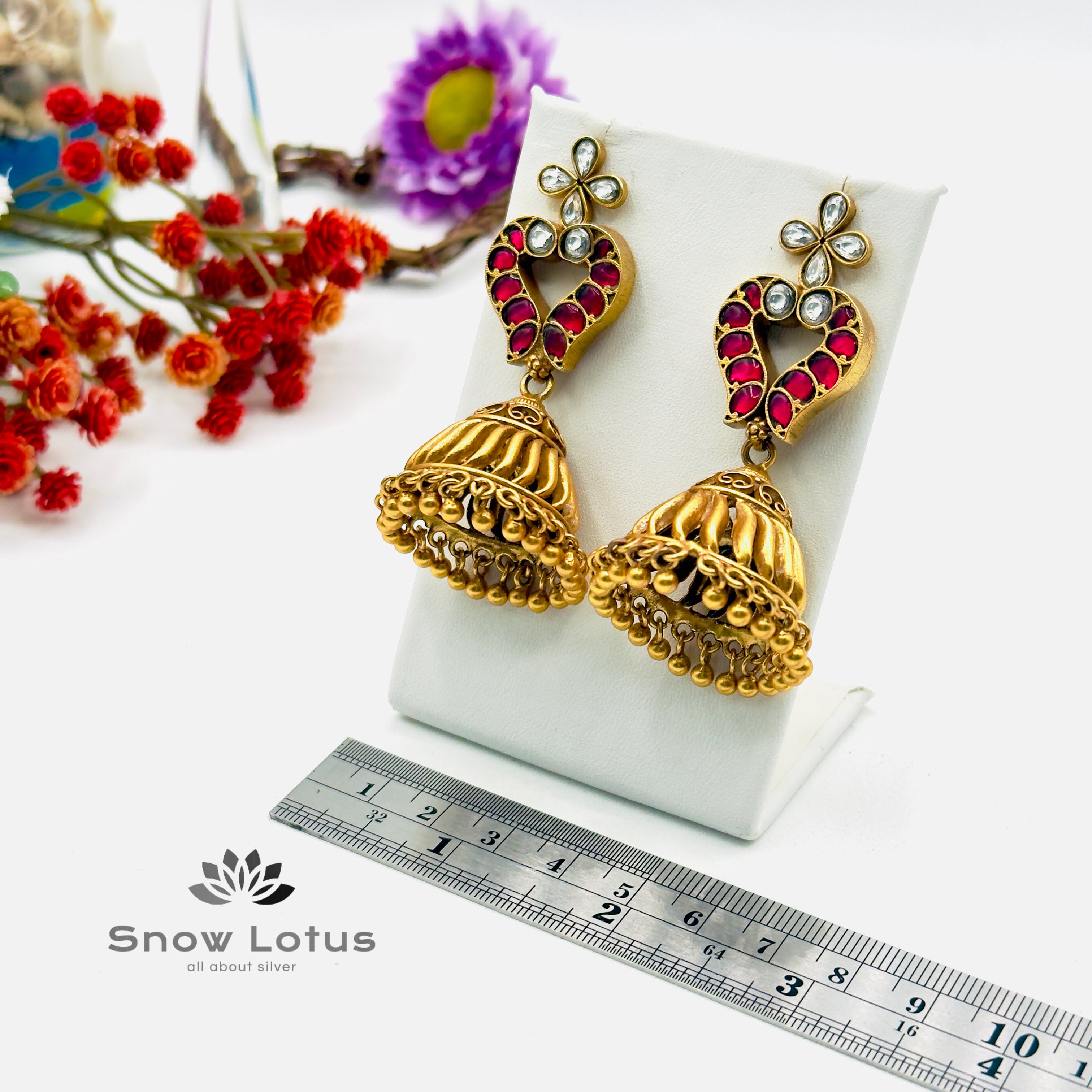 Exquisite Kundan Jhumka