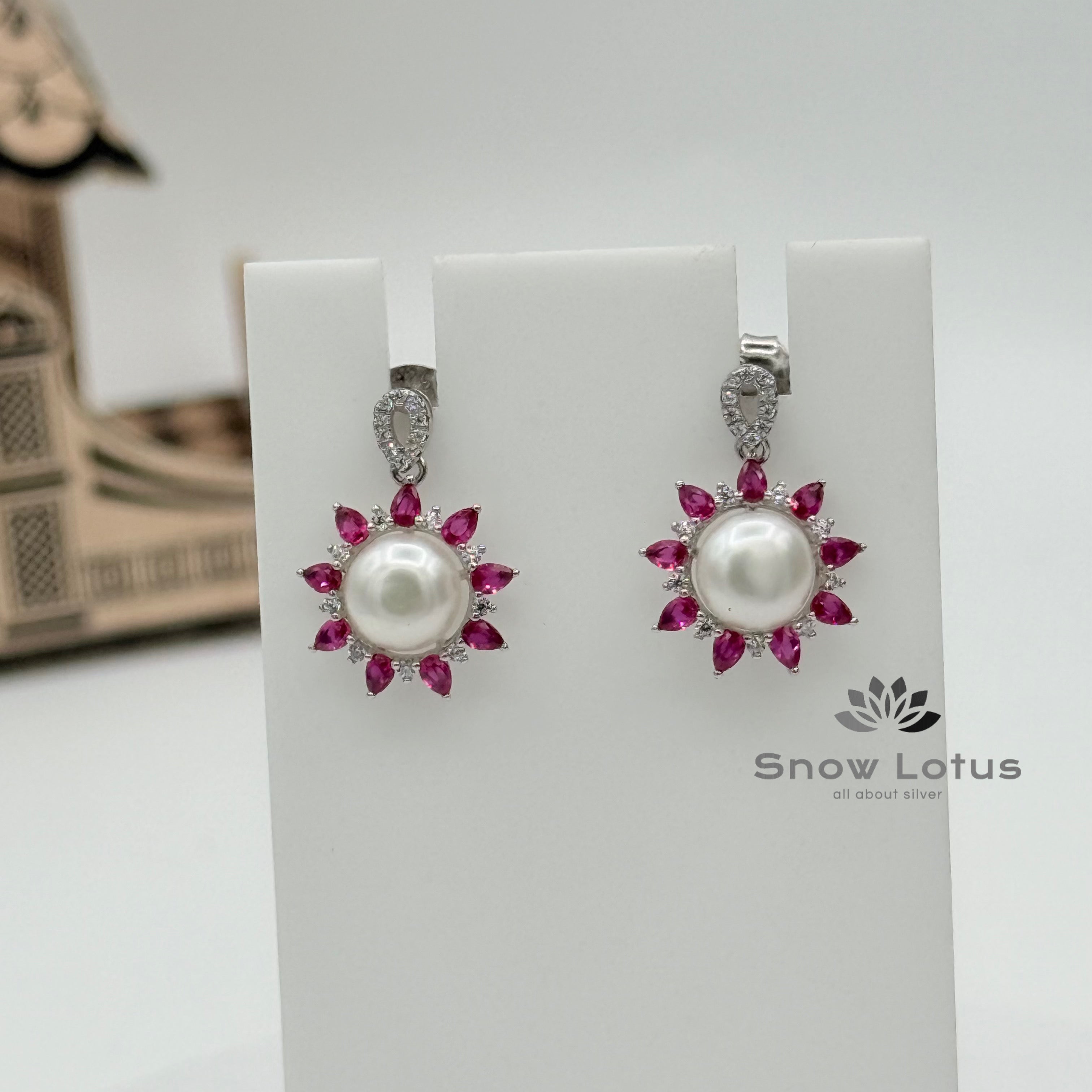 Sunshine studs