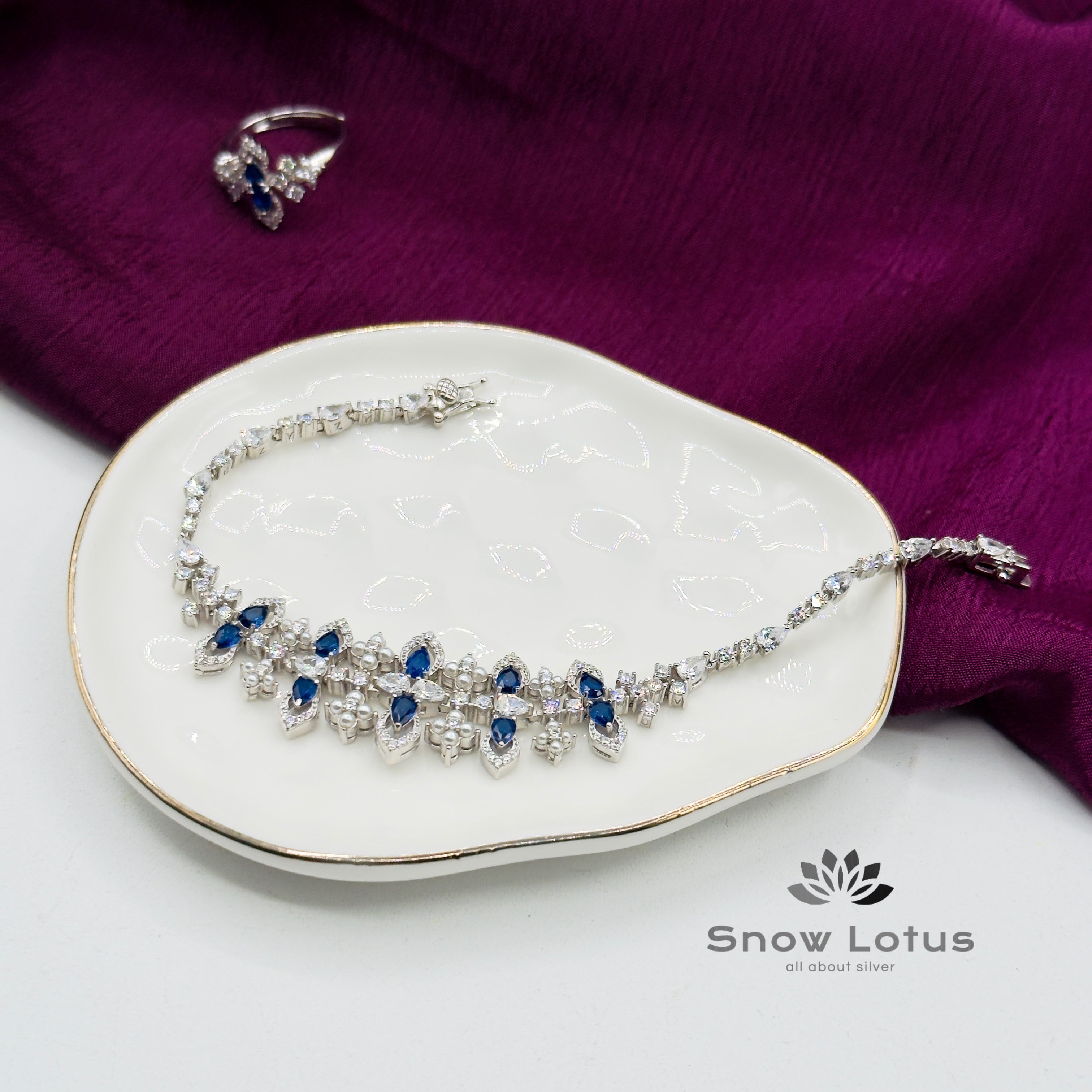 Blue Mirage Neckpiece Set