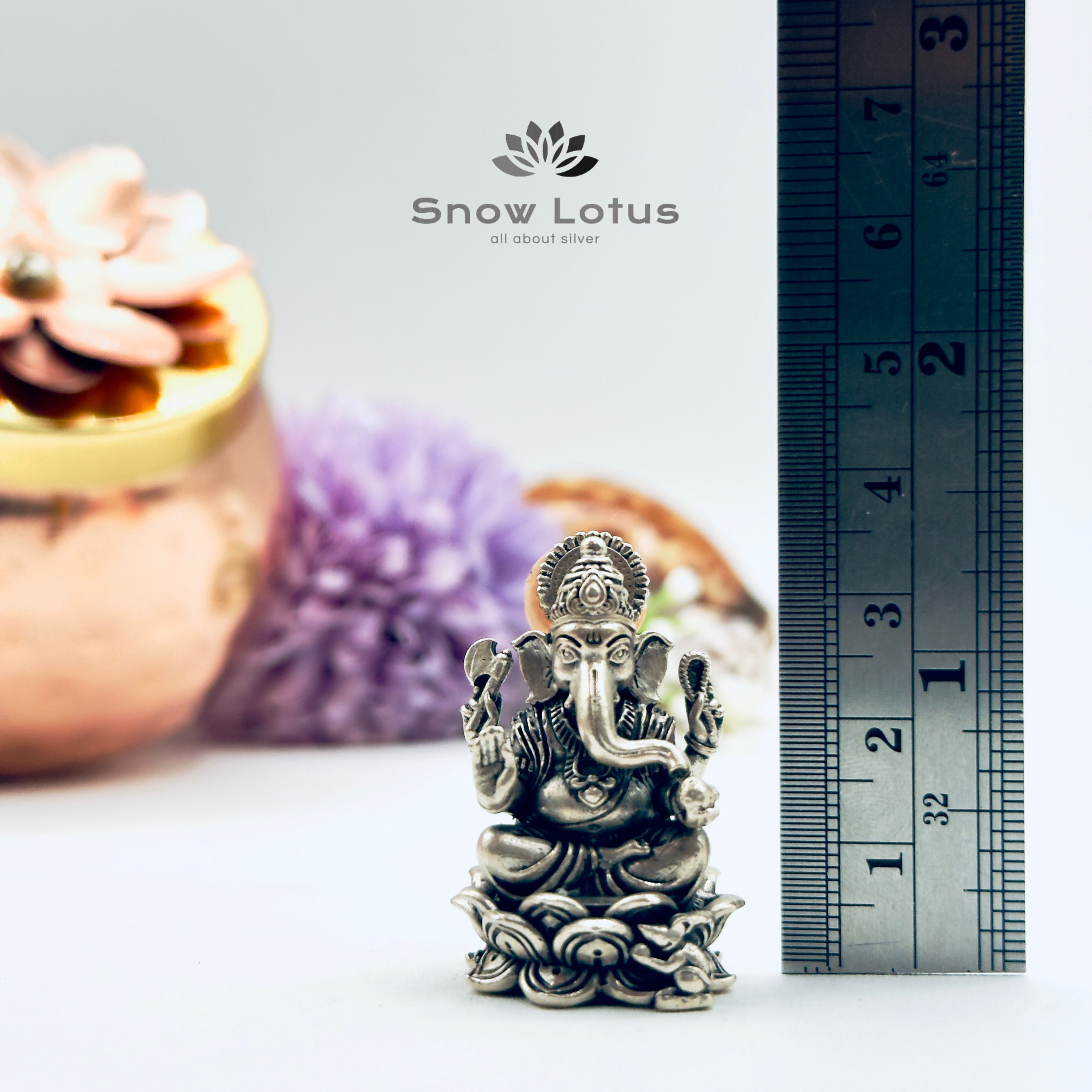 Antique Ganesh with lotus 3D