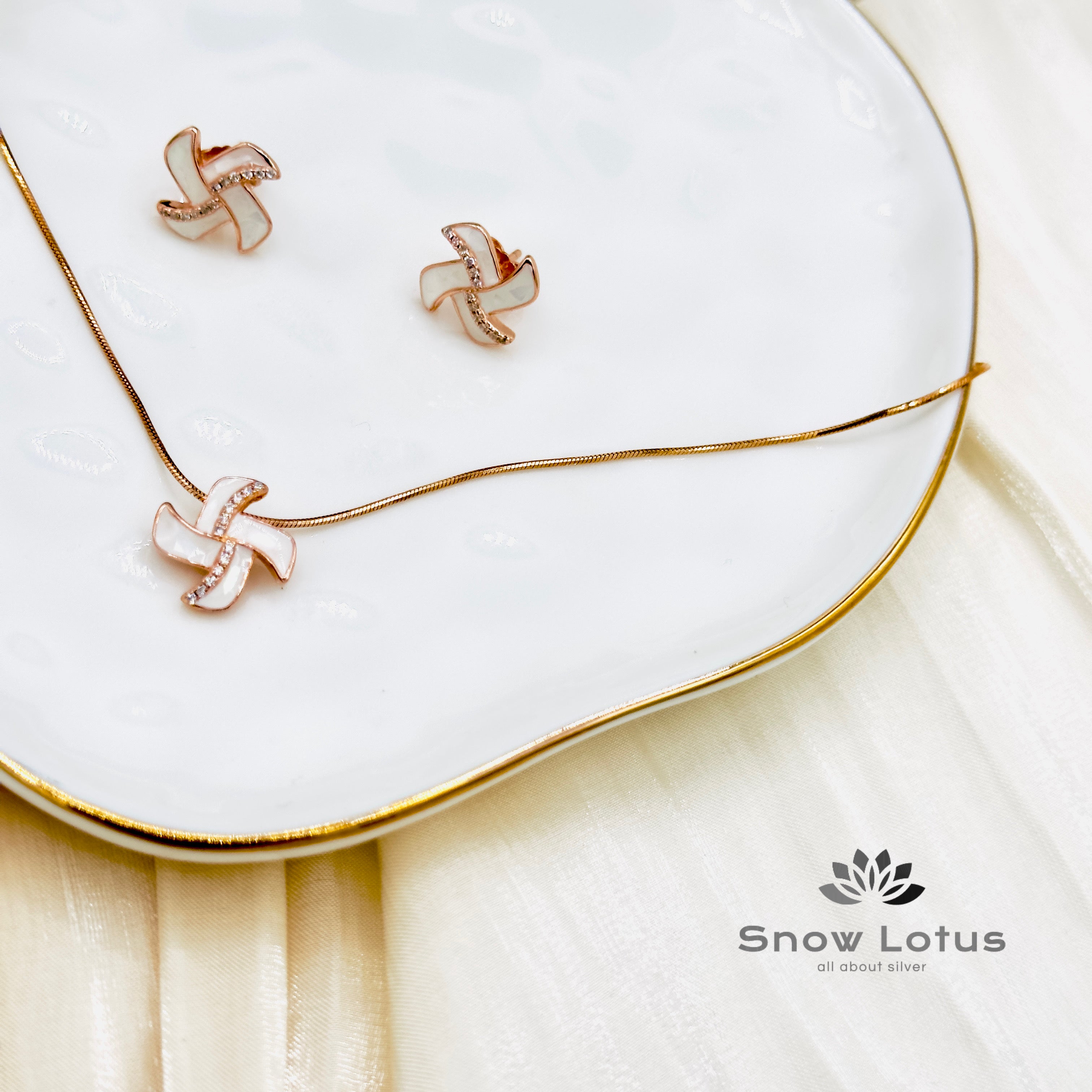 Coral Pendant Set With Earrings