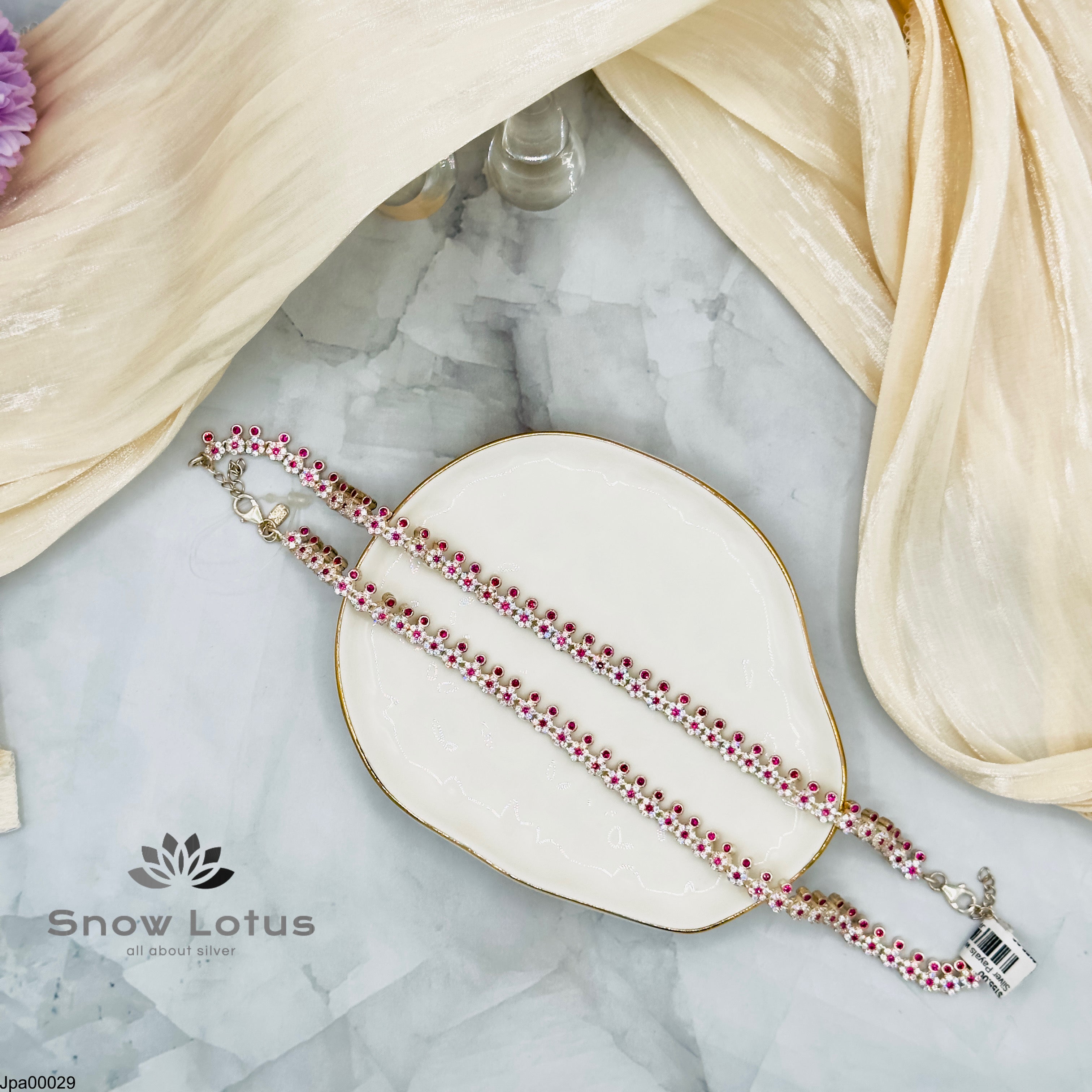 Silver Payals flower pattern drop stones