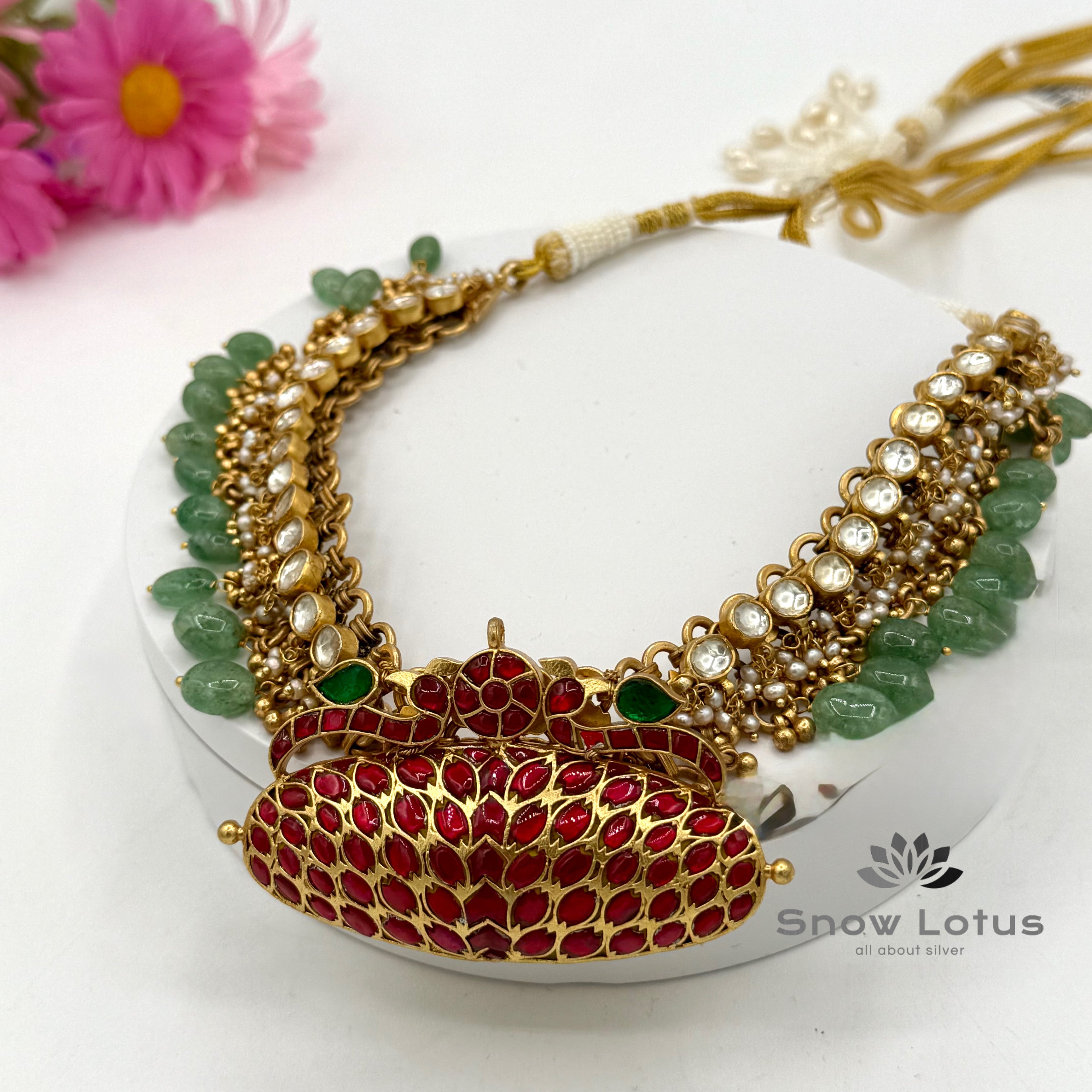 Linked Kundan Neckpeice
