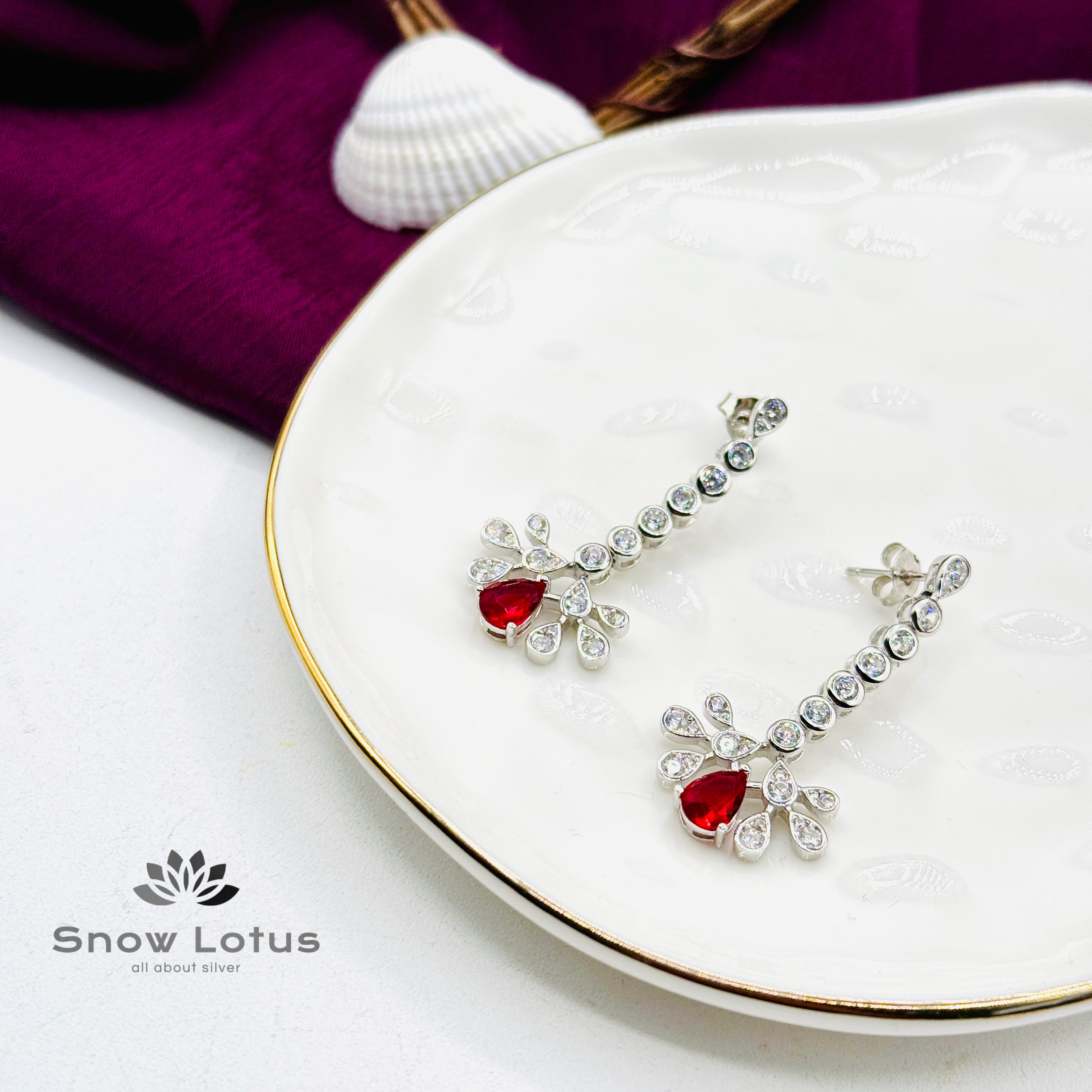 Celestial Radiance Red Neckpiece With Earrings