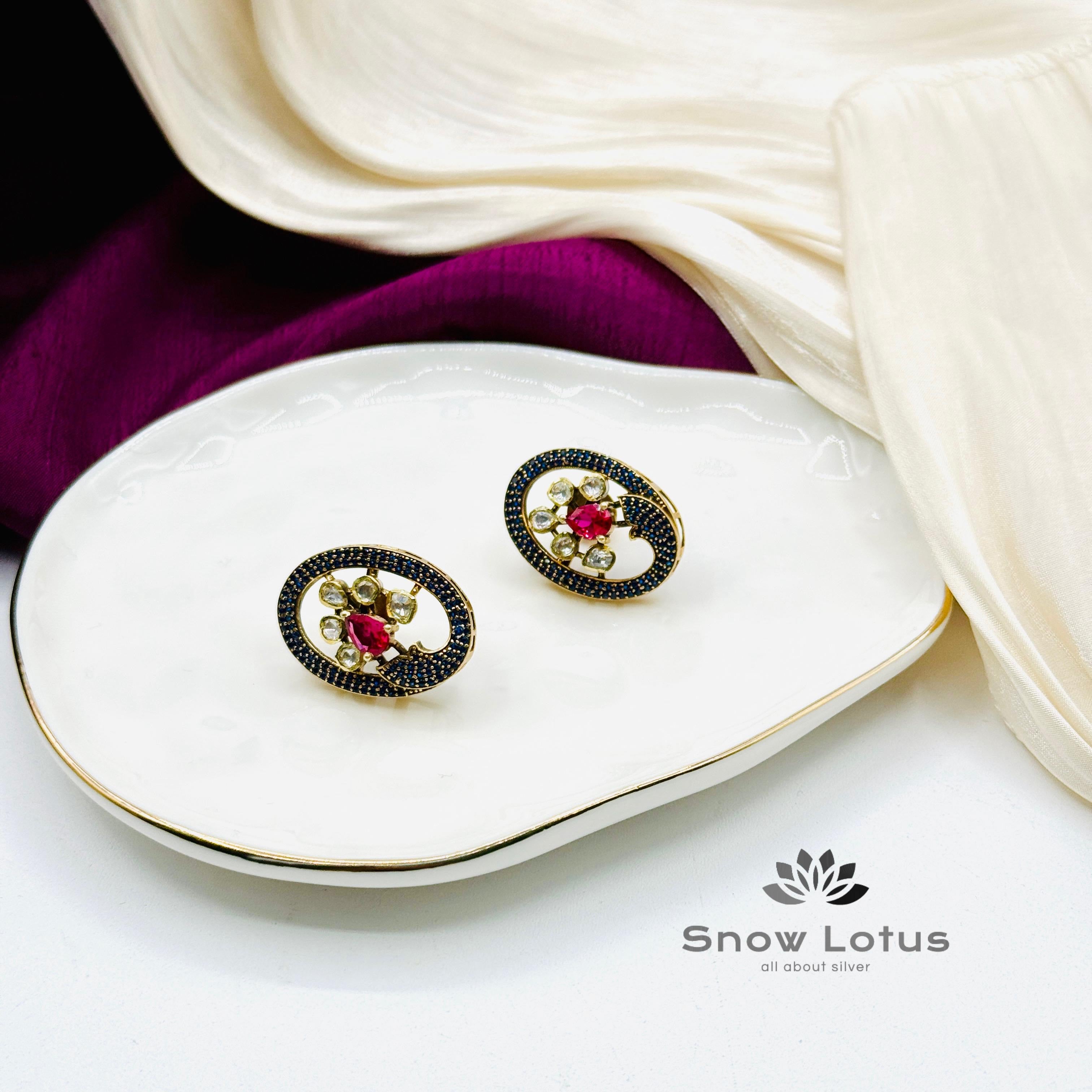 Blooming Blue Moissanite Neckpiece With Earrings