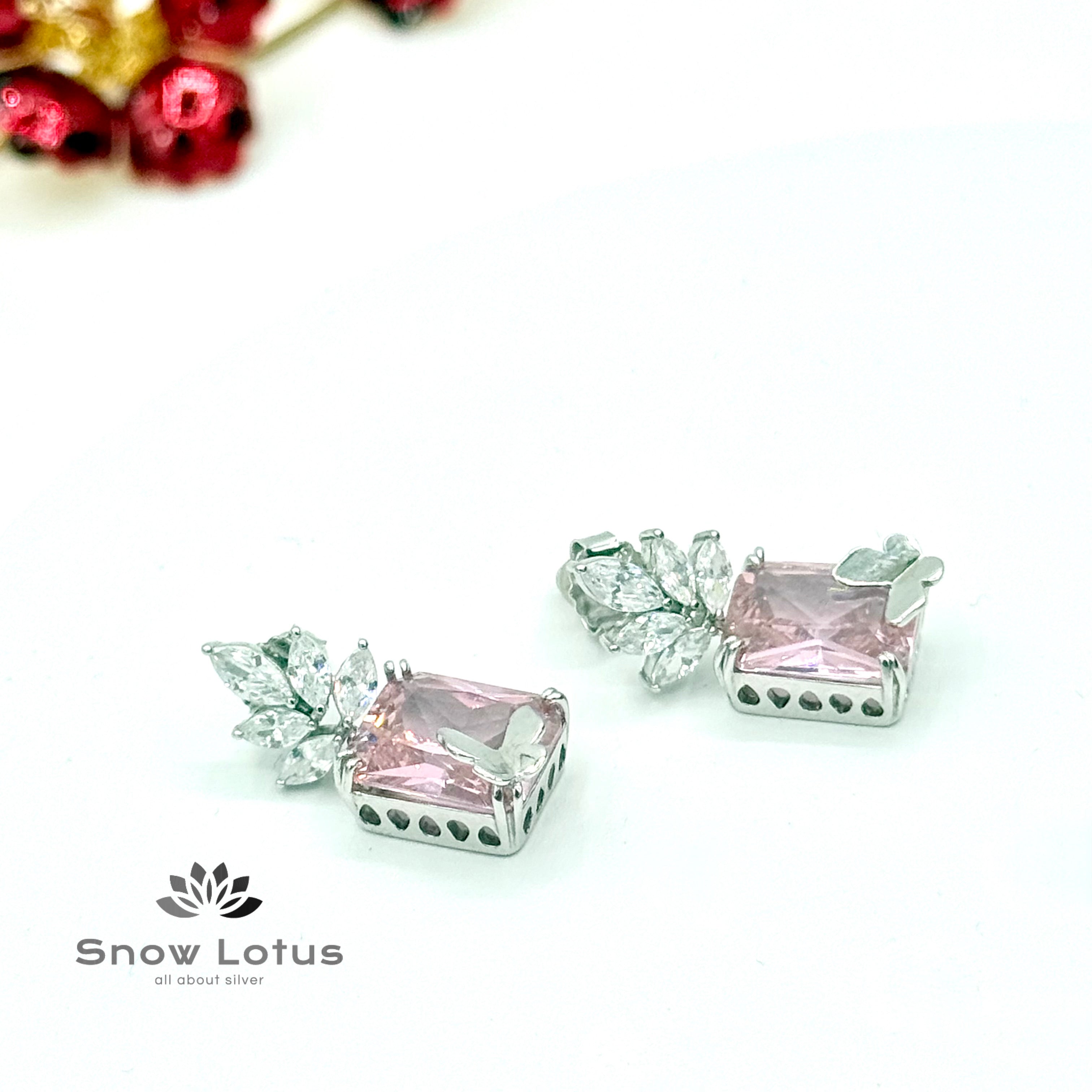 Pinkish Leafy Earrings