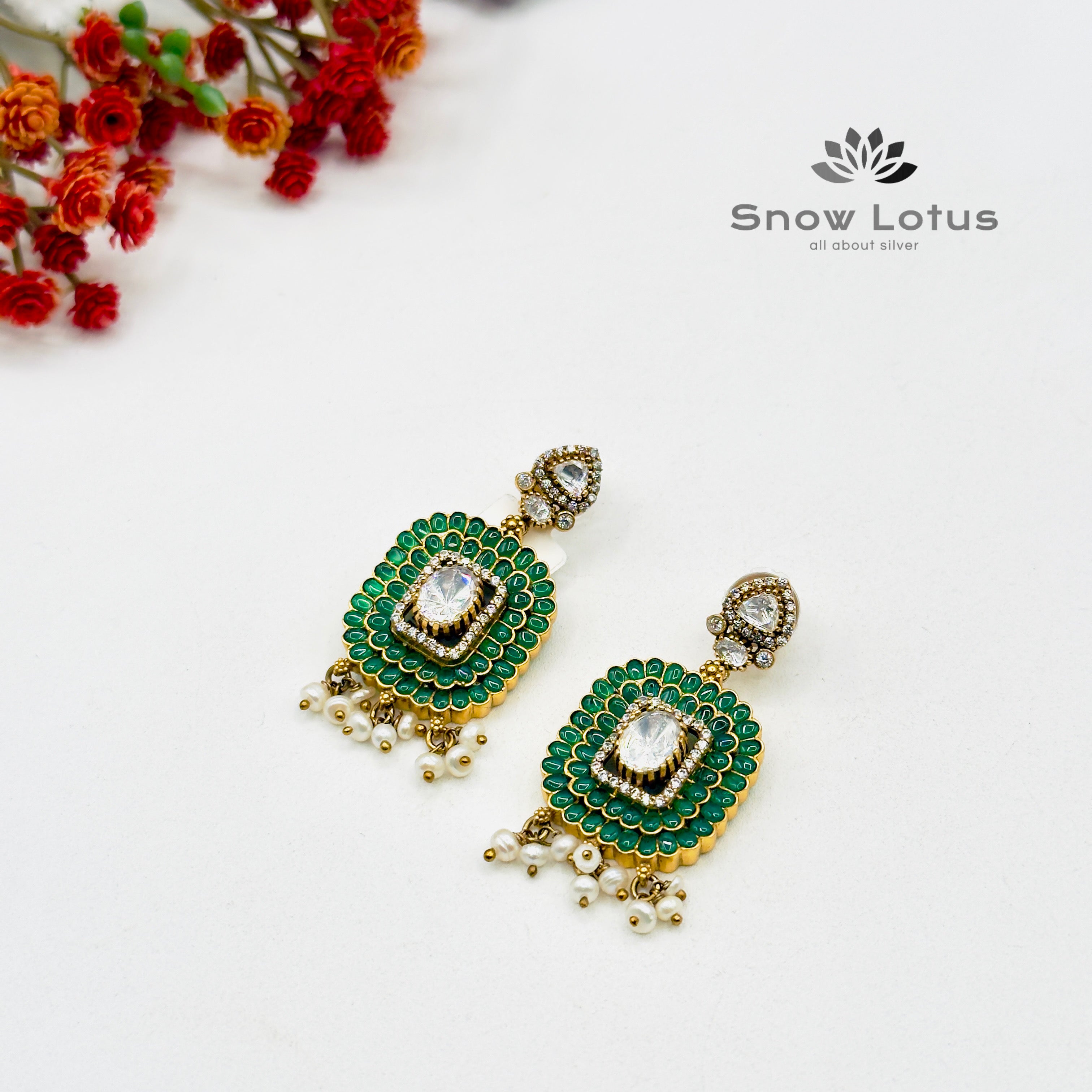 Emerald Studded Moissanite Chandbali