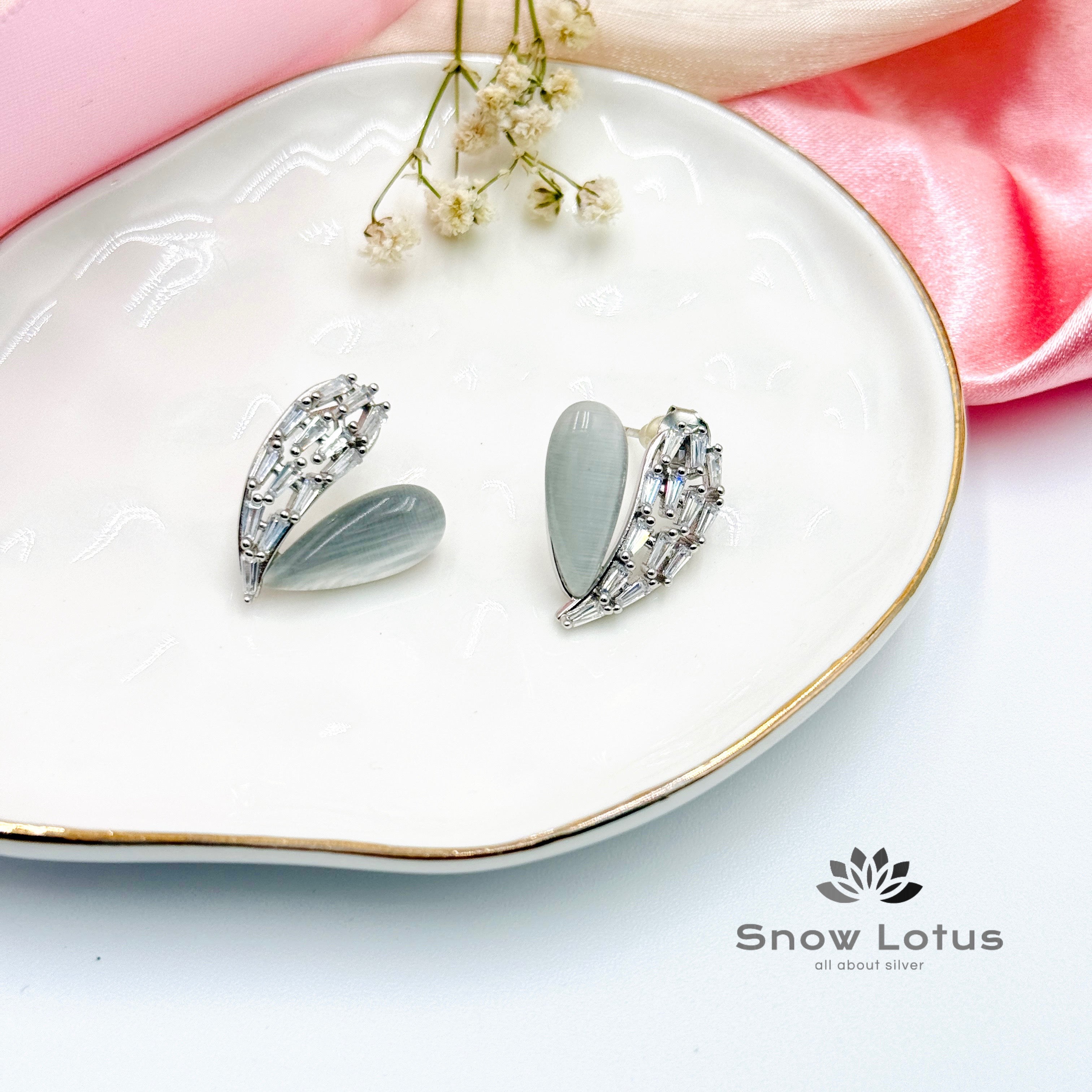 Pleasing Heart Earrings