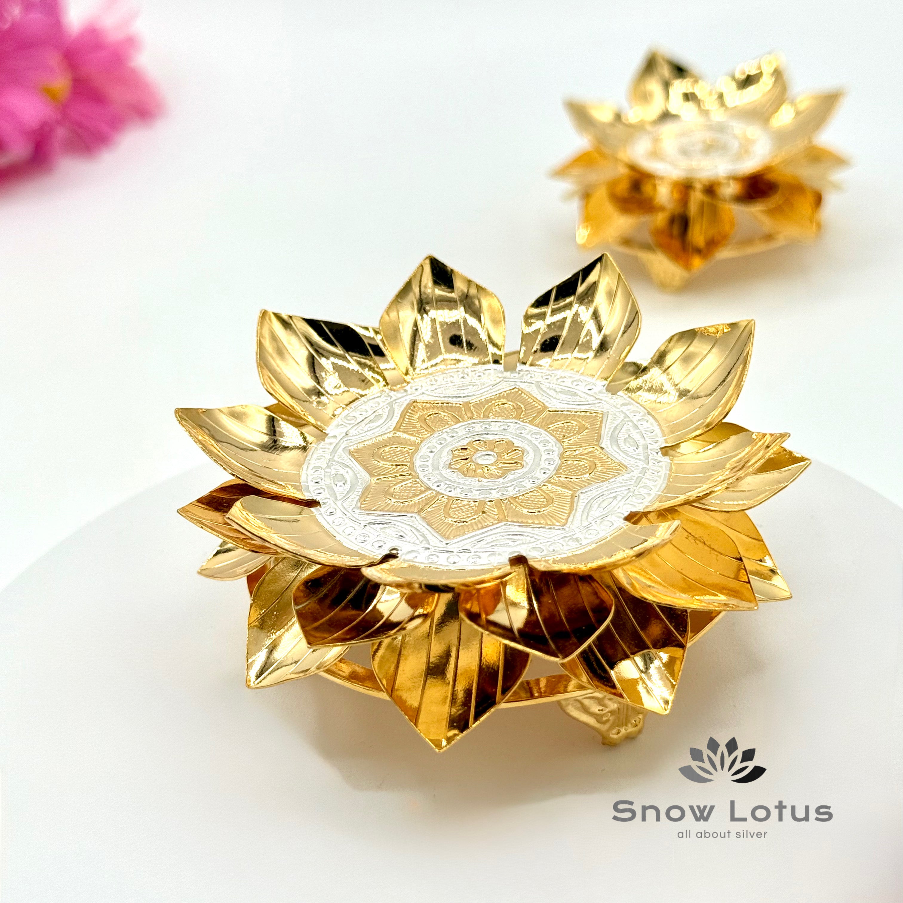 Lotus Gold Polish peeta