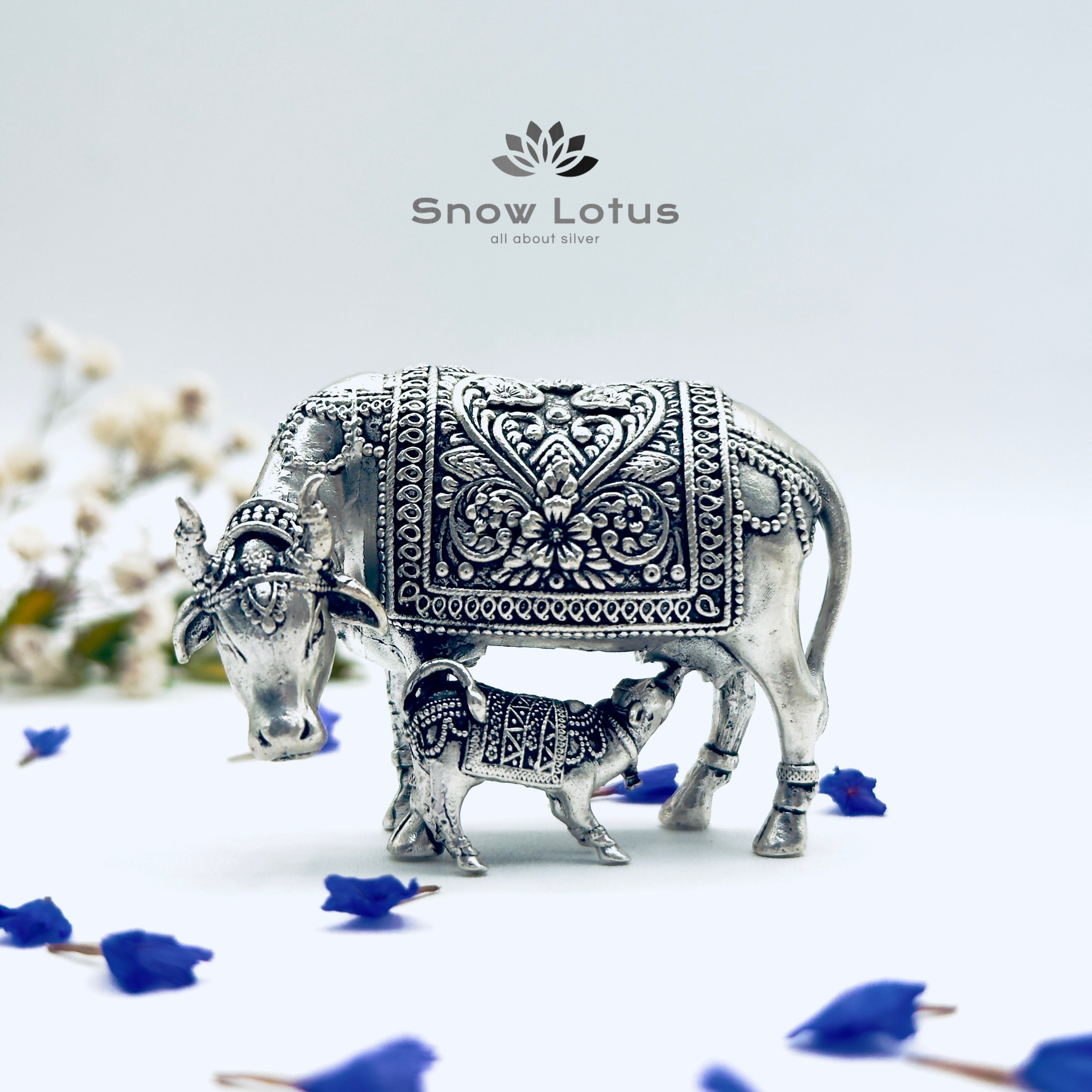 Antique Cow and Calf 3D