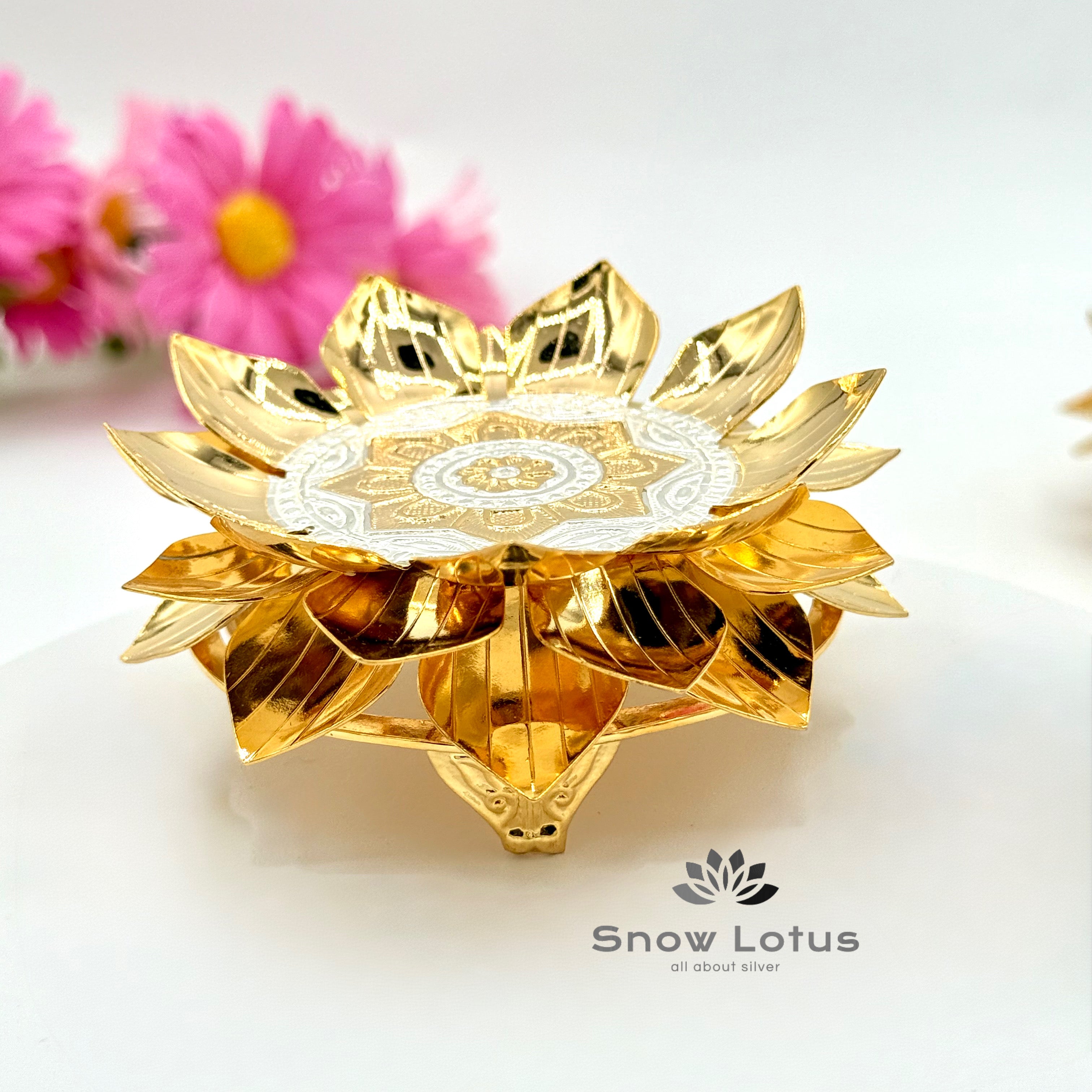 Lotus Gold Polish peeta
