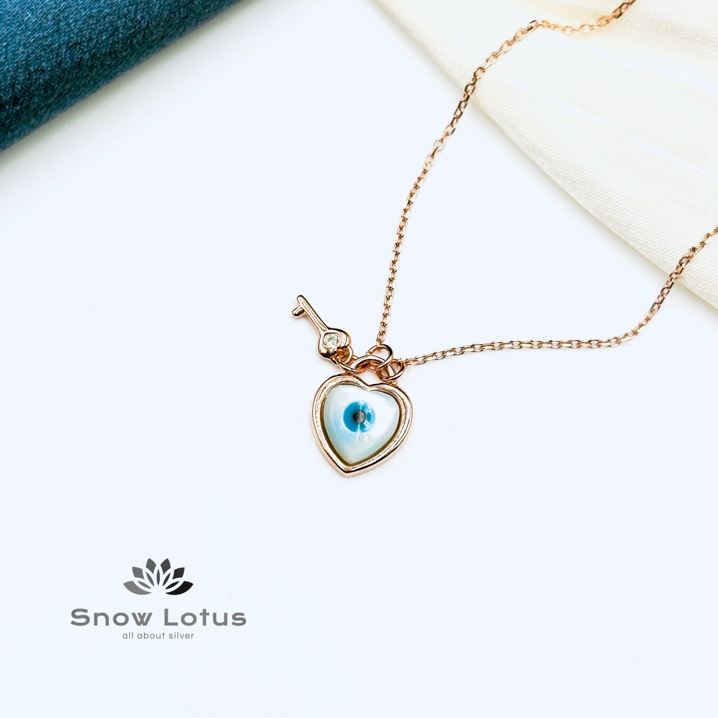 Evil eye with Key Rosegold Neckpiece