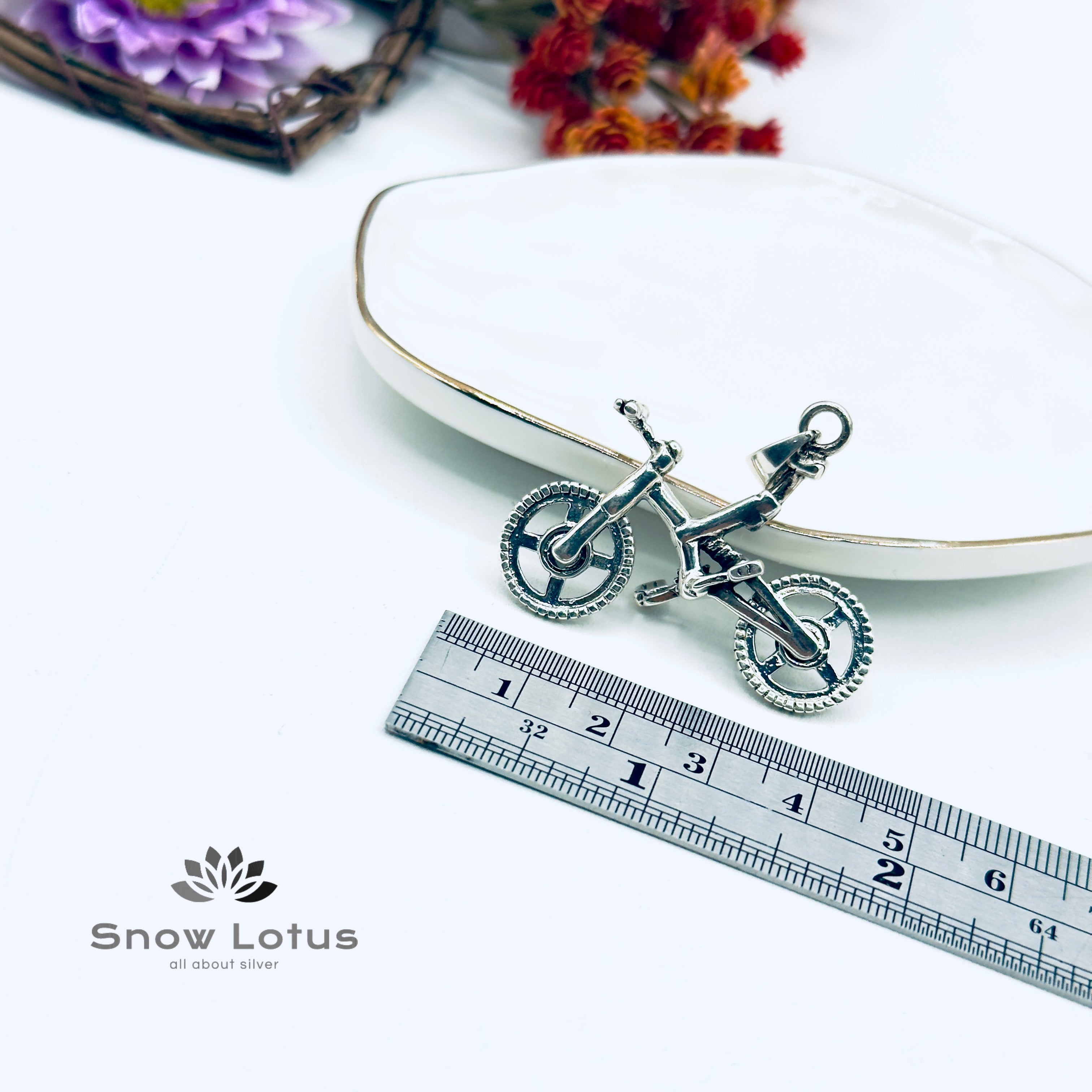 Riding Cycle Pendant
