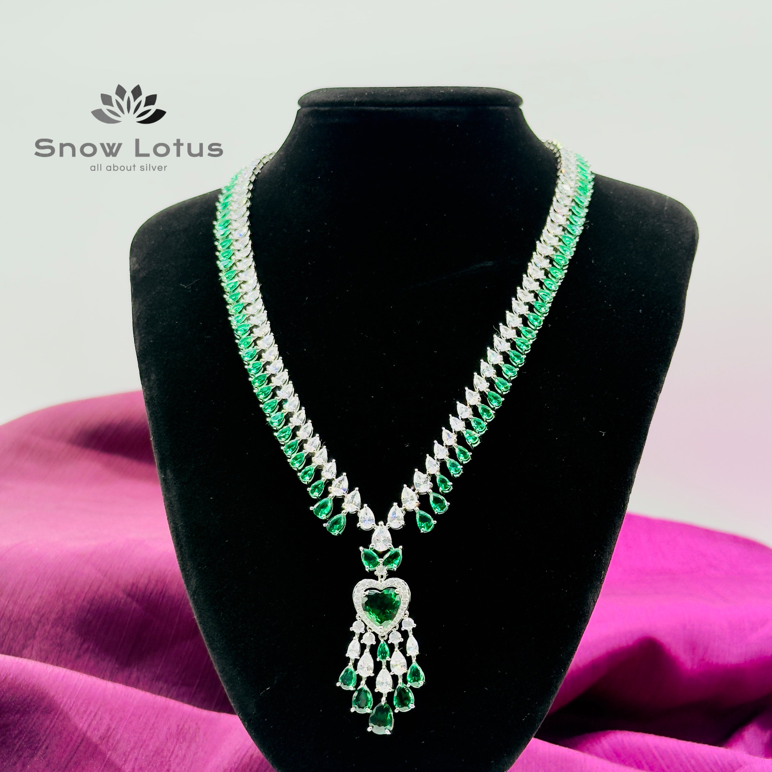 Green Heart Neckpiece With Earrings