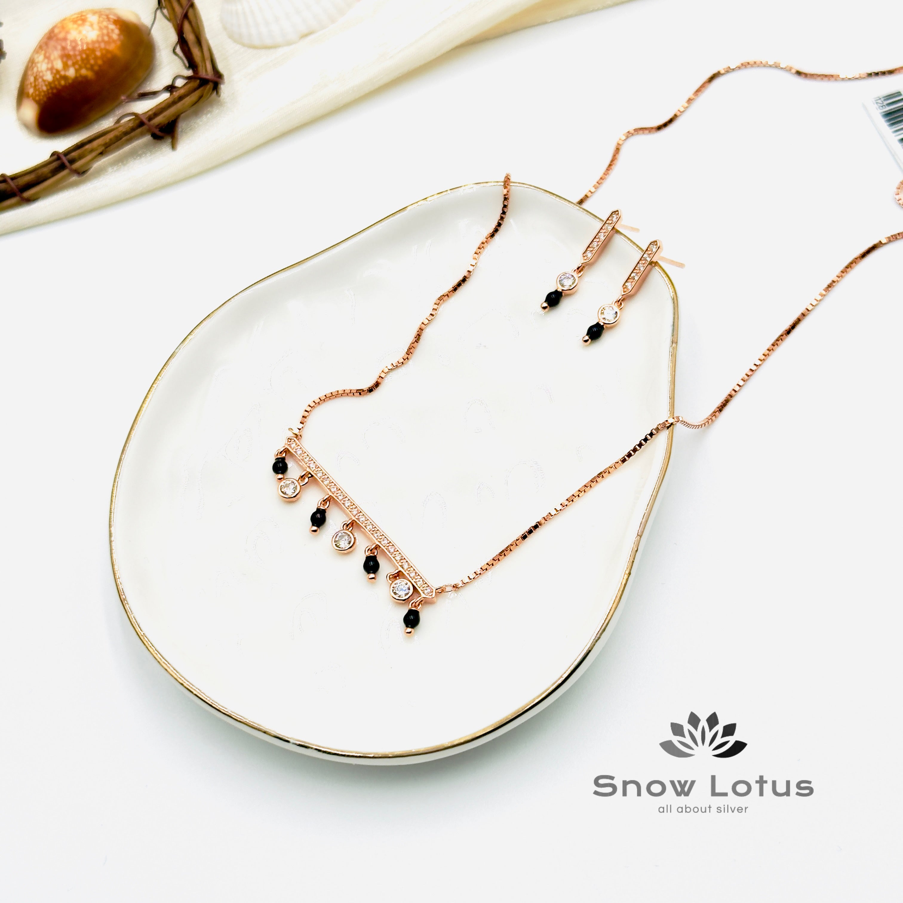 Black Crystal Drops Neckpiece With Earrings