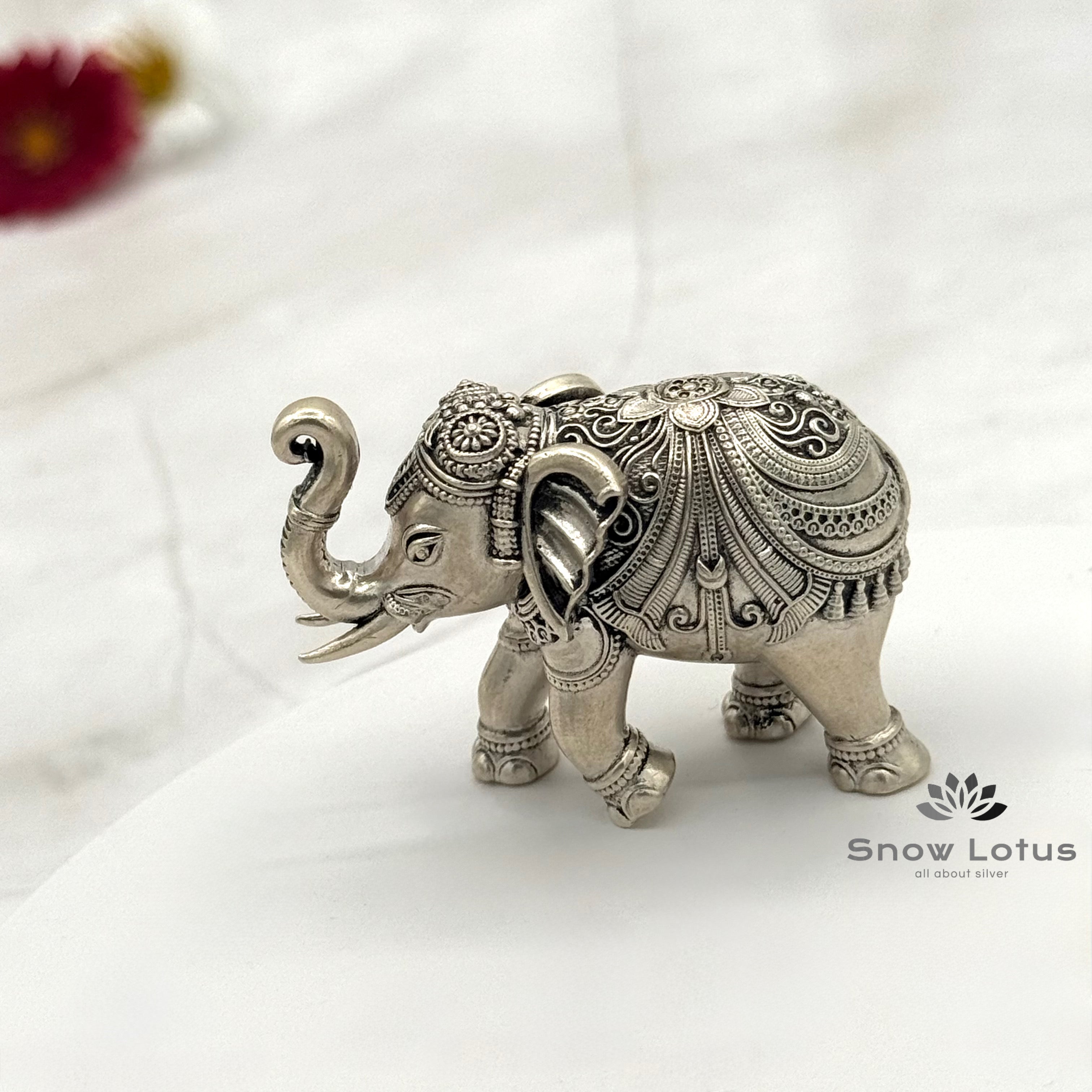 Elephants Pair Antique Hollow