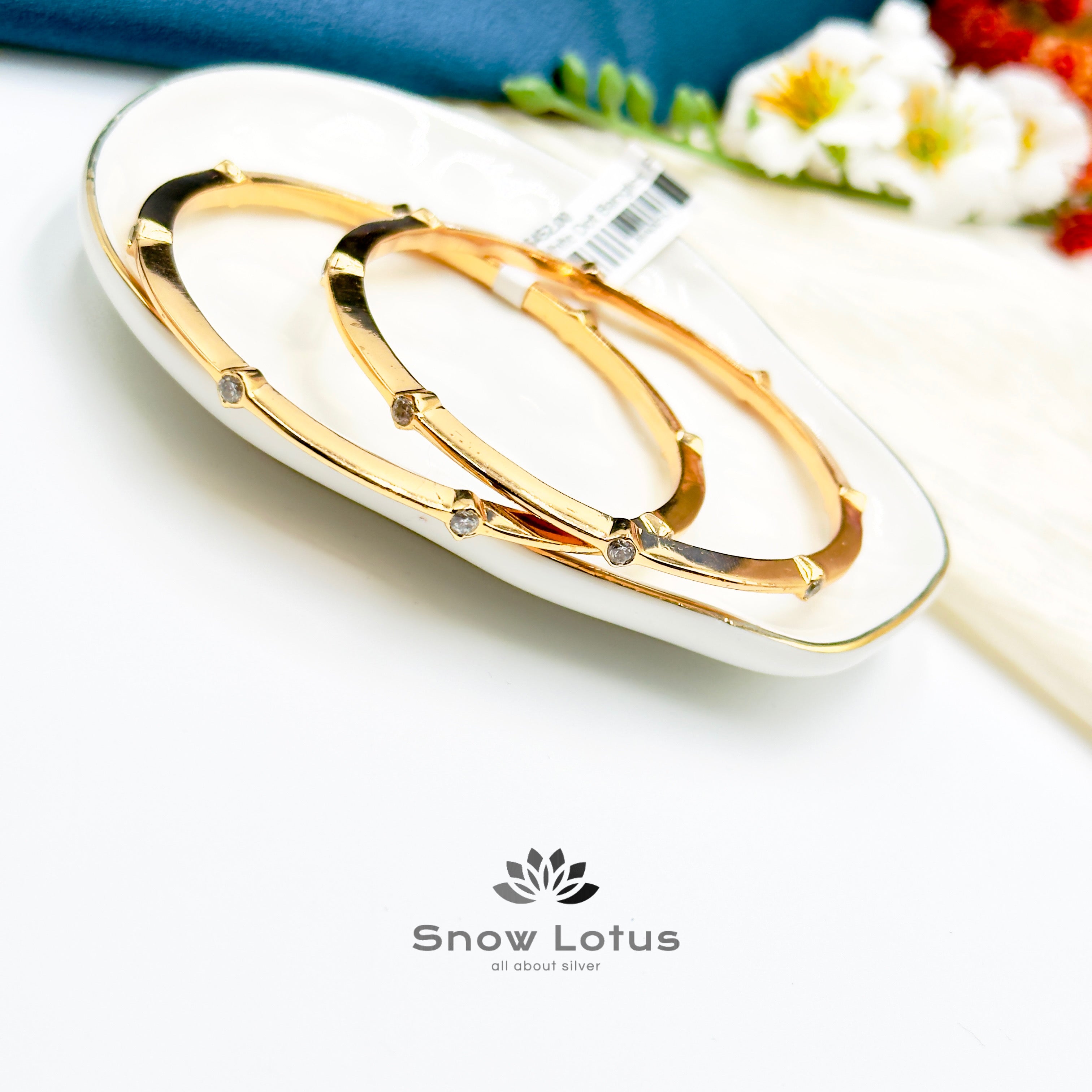 White Dot Bangles Pair (2.4)