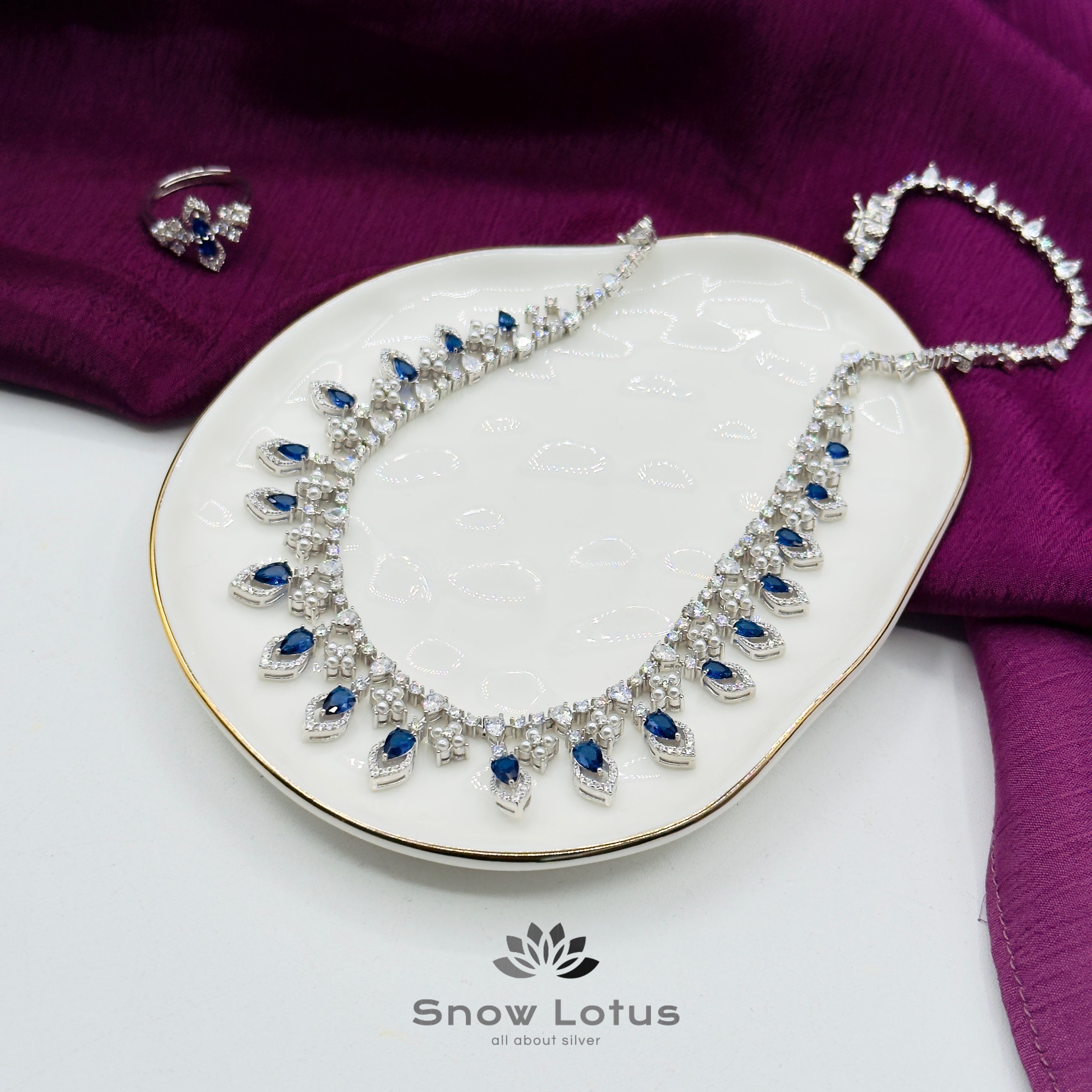 Blue Mirage Neckpiece Set