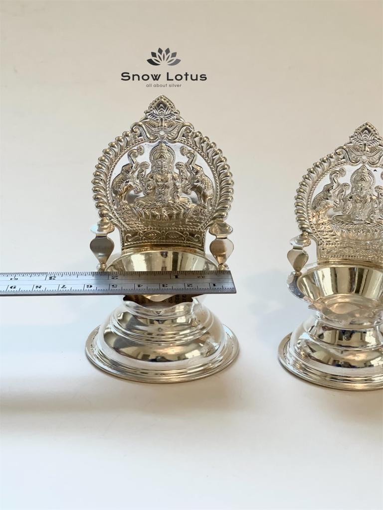 Gajalakshmi Kamakshi Diya (Single)