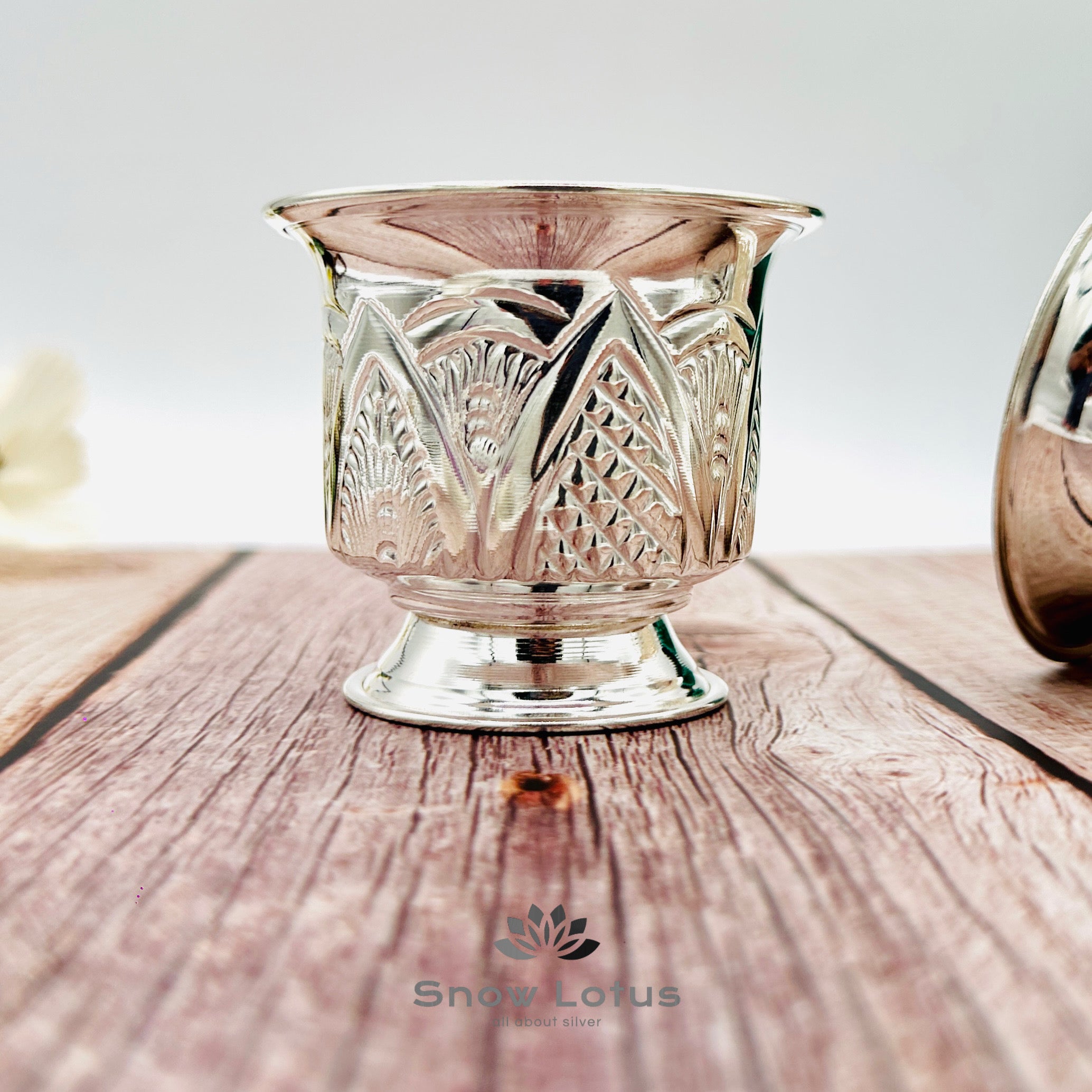 Nakshi Wide Gandham Bowls