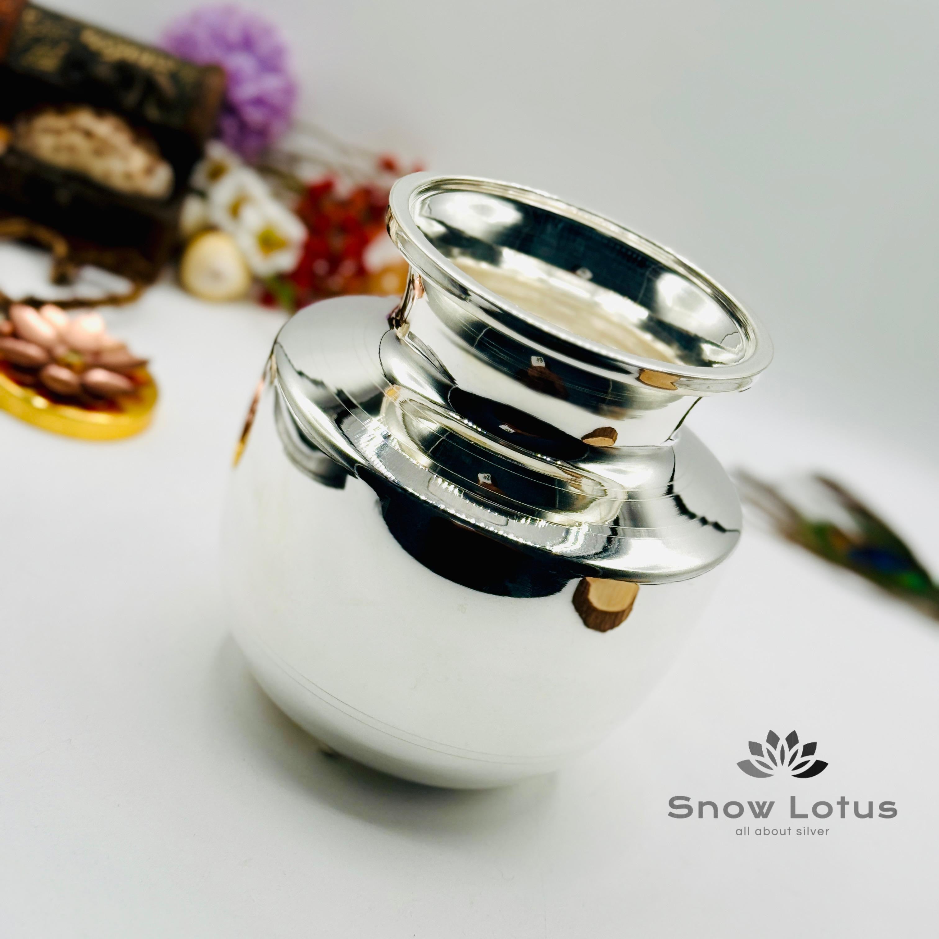 Silver plain chembu/Kalash