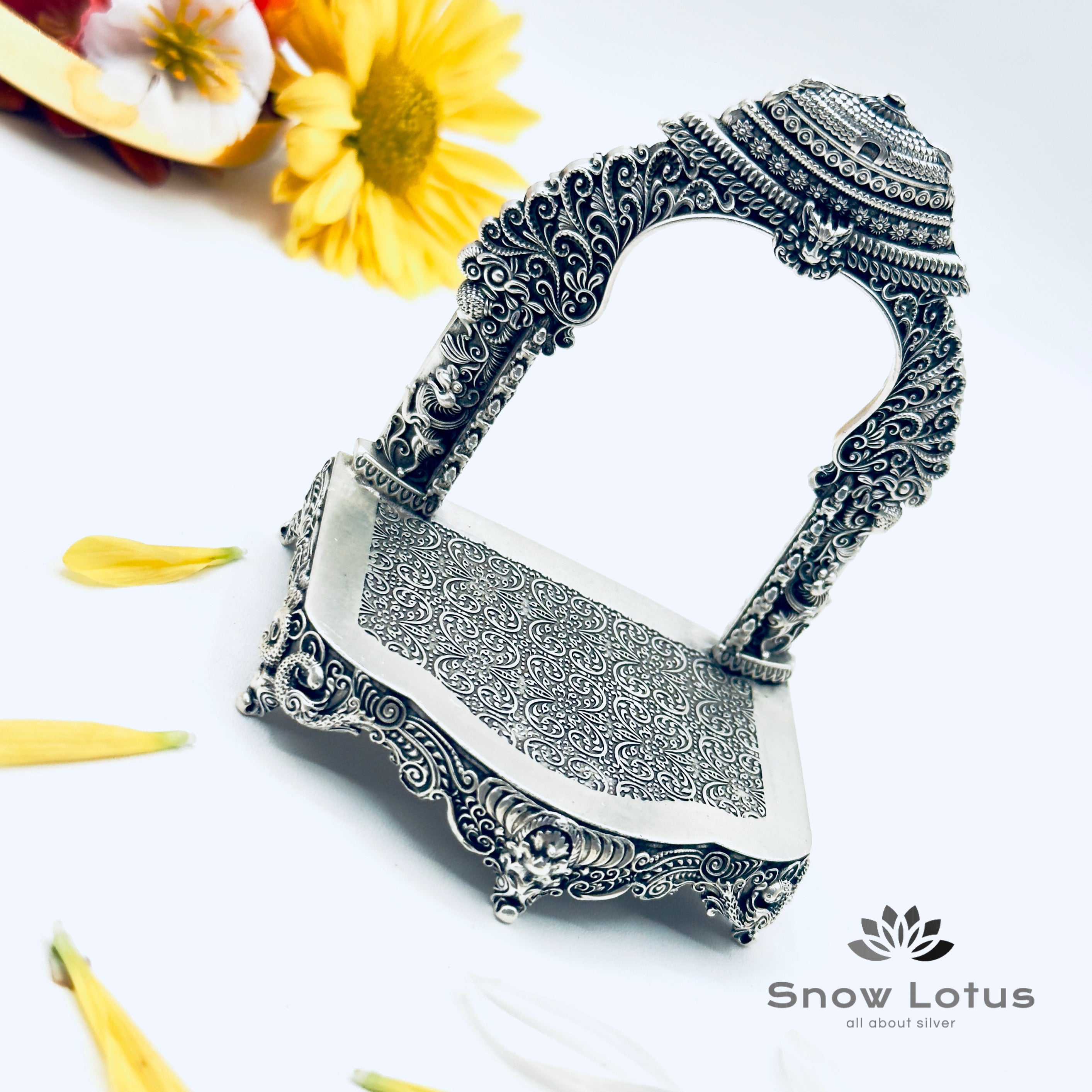 Antique Small Simhasanam with Makar Thoranam 3D M2