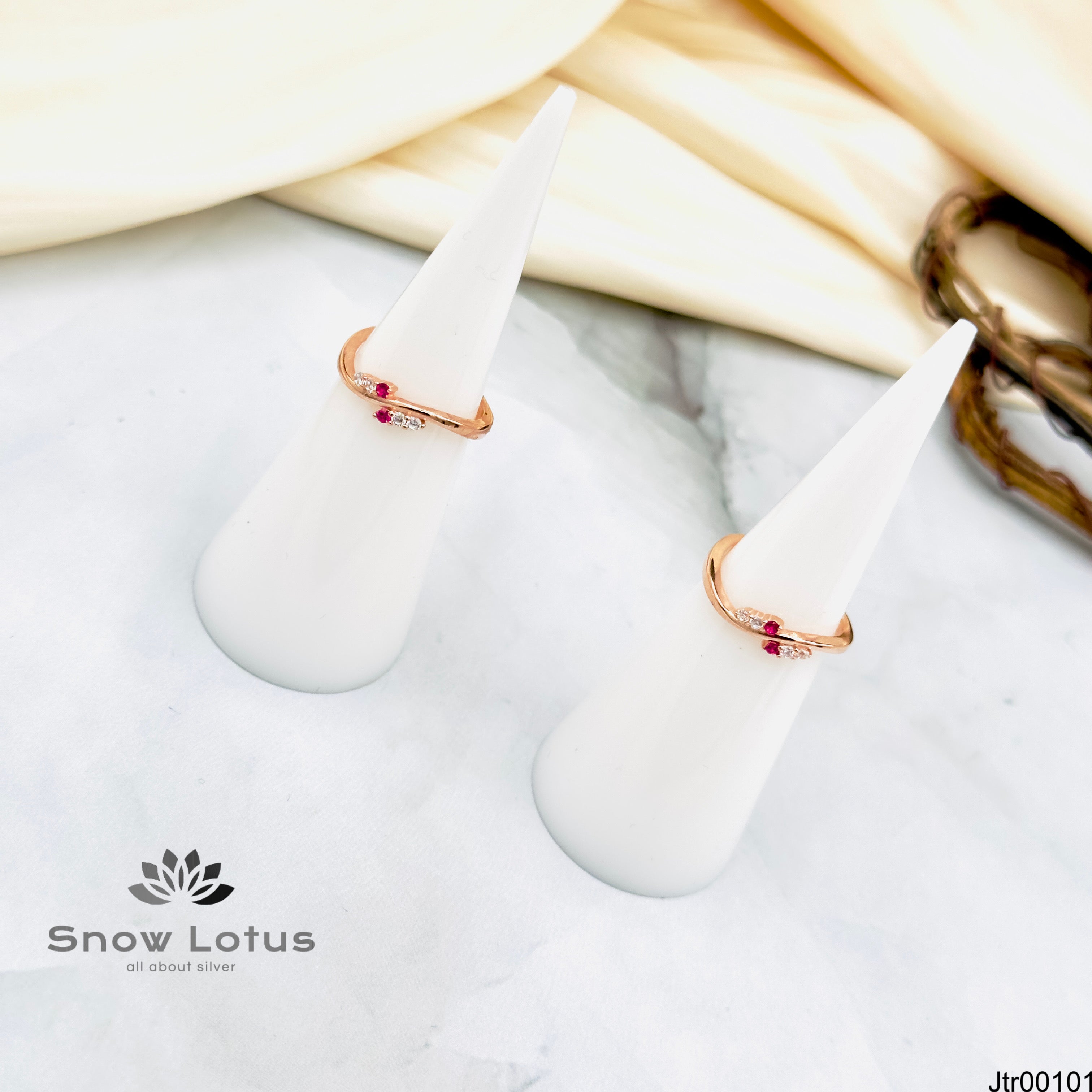 Pink CZ Toerings Pair
