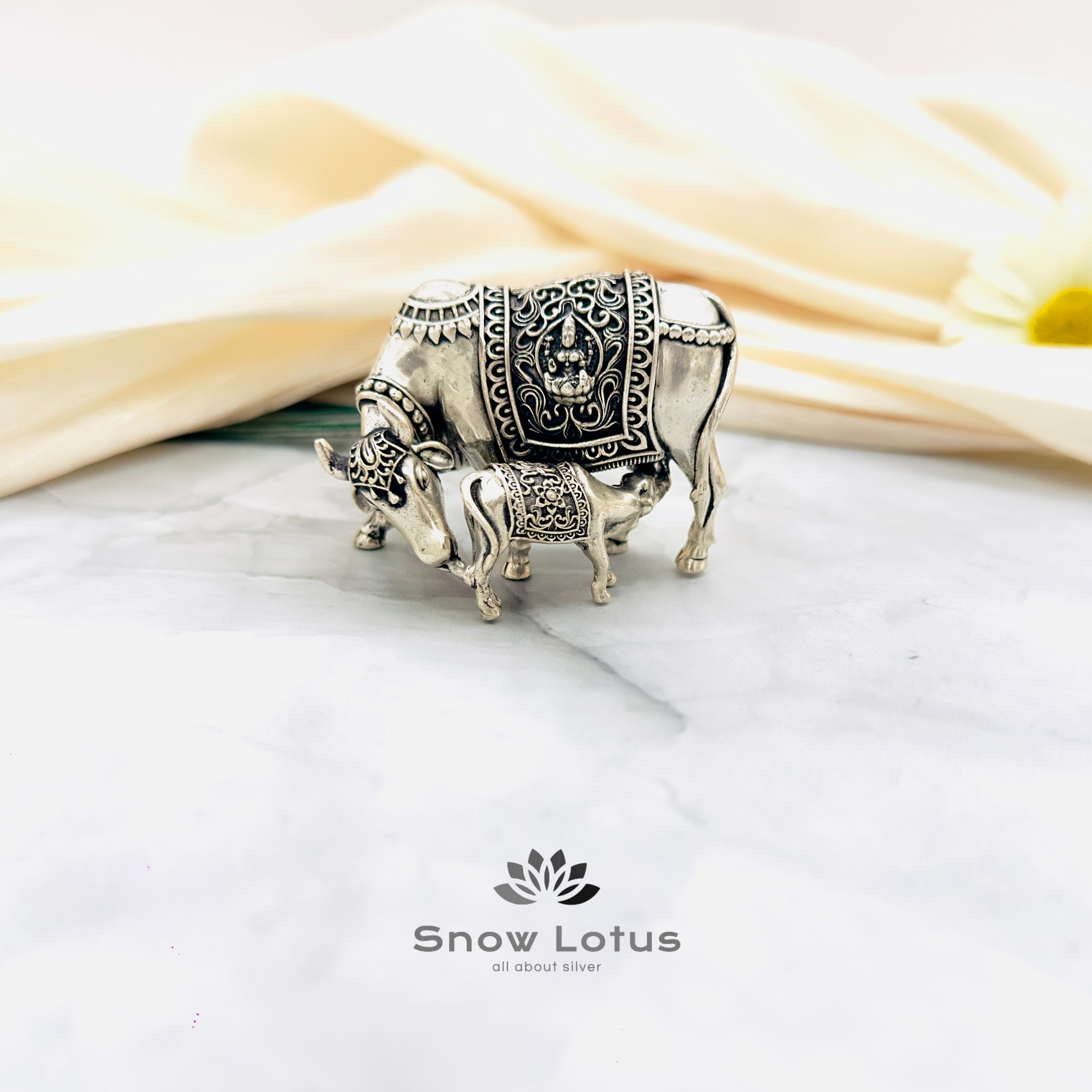 Cow and Calf with Lakshmi 3D Hallow M3