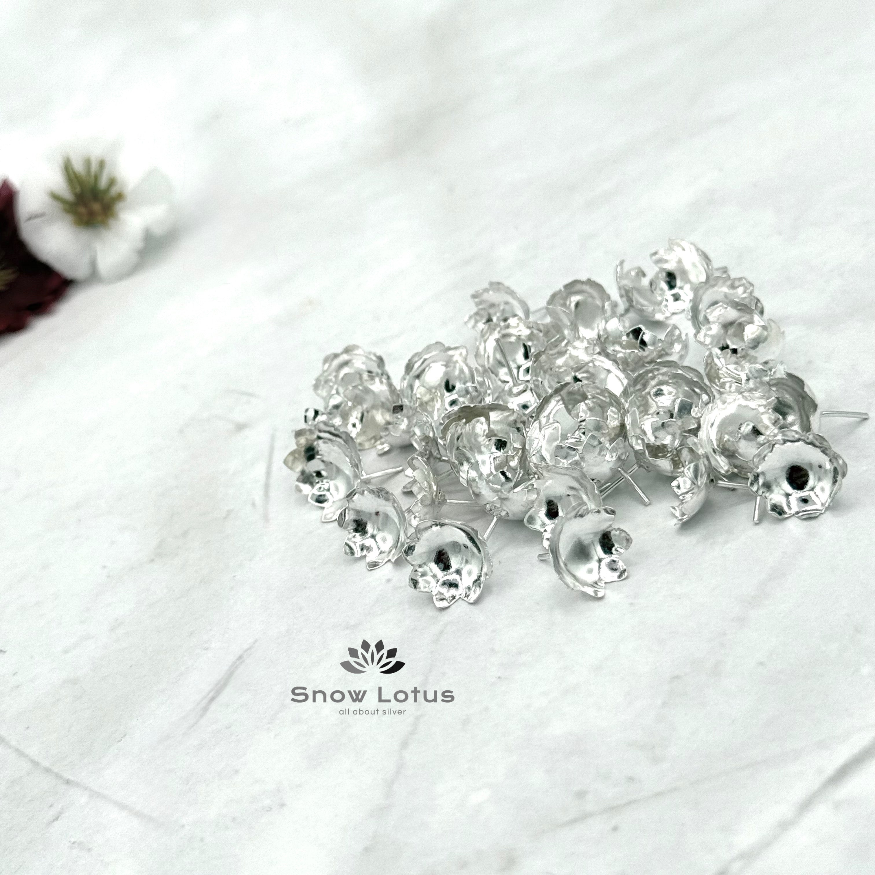108 Silver Flowers