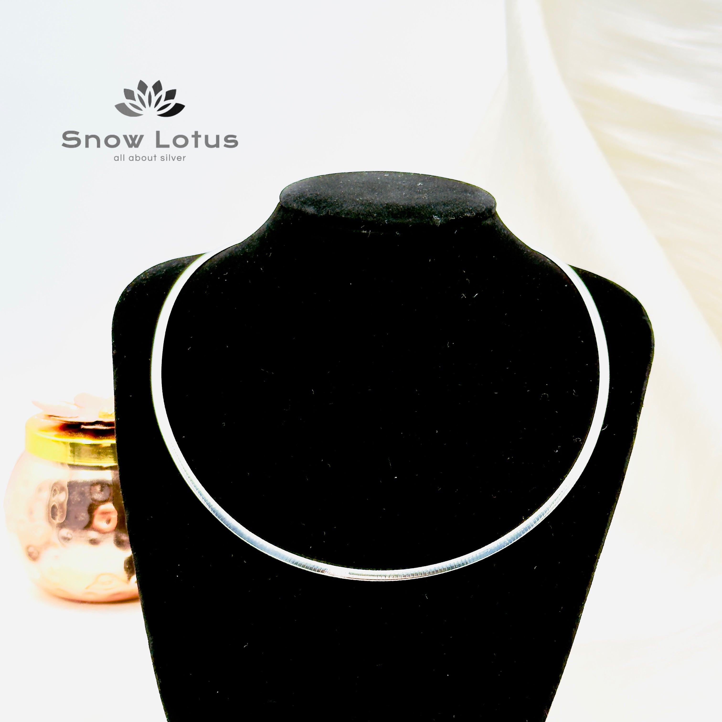 Flexible Silver Vines Neckpiece