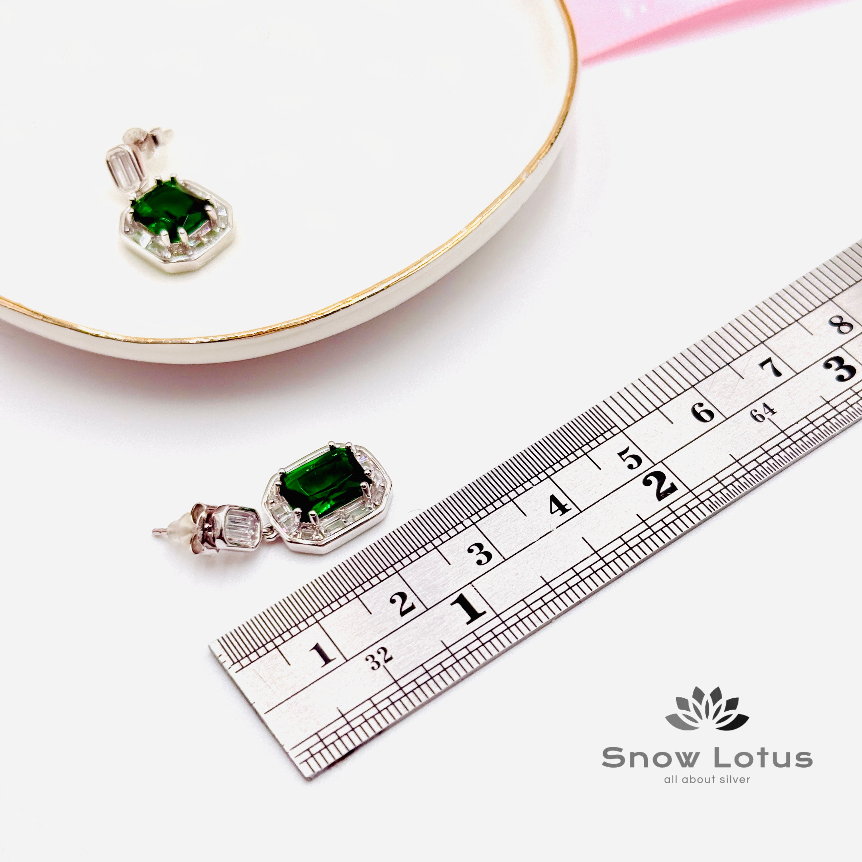Stunning Emerald Drop Earrings