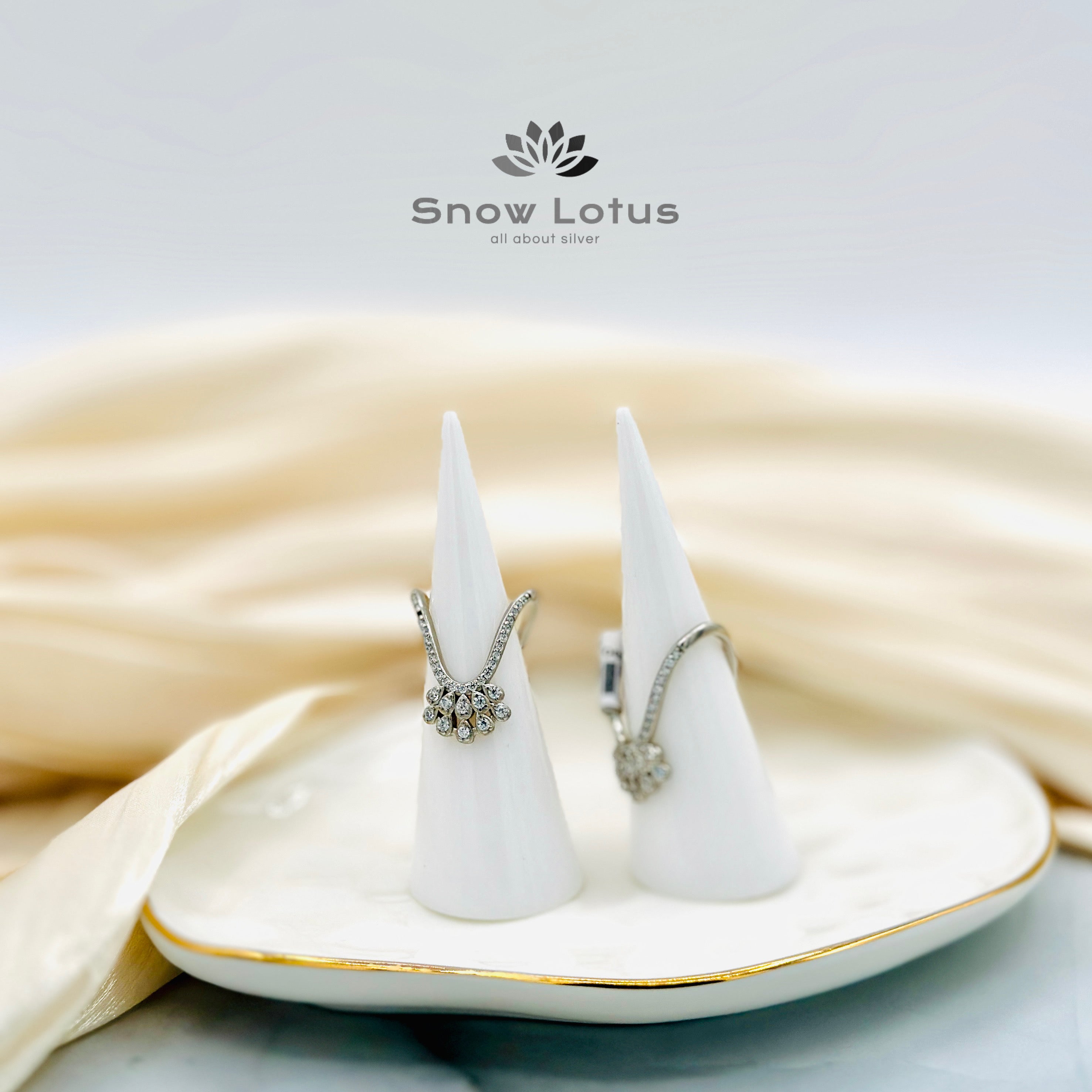 Vanki Toerings Come Finger Ring M2