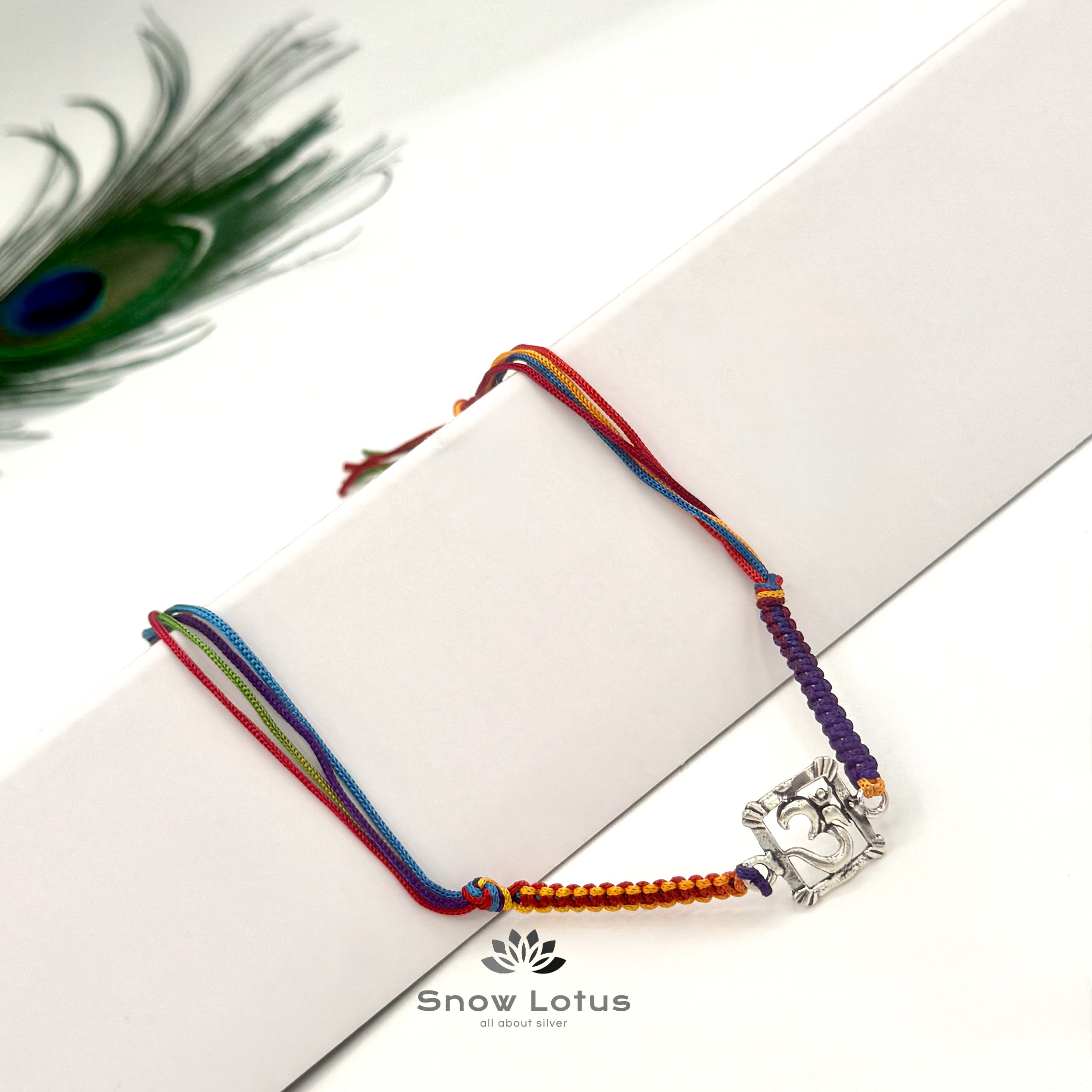 Rakhis antique OM M3