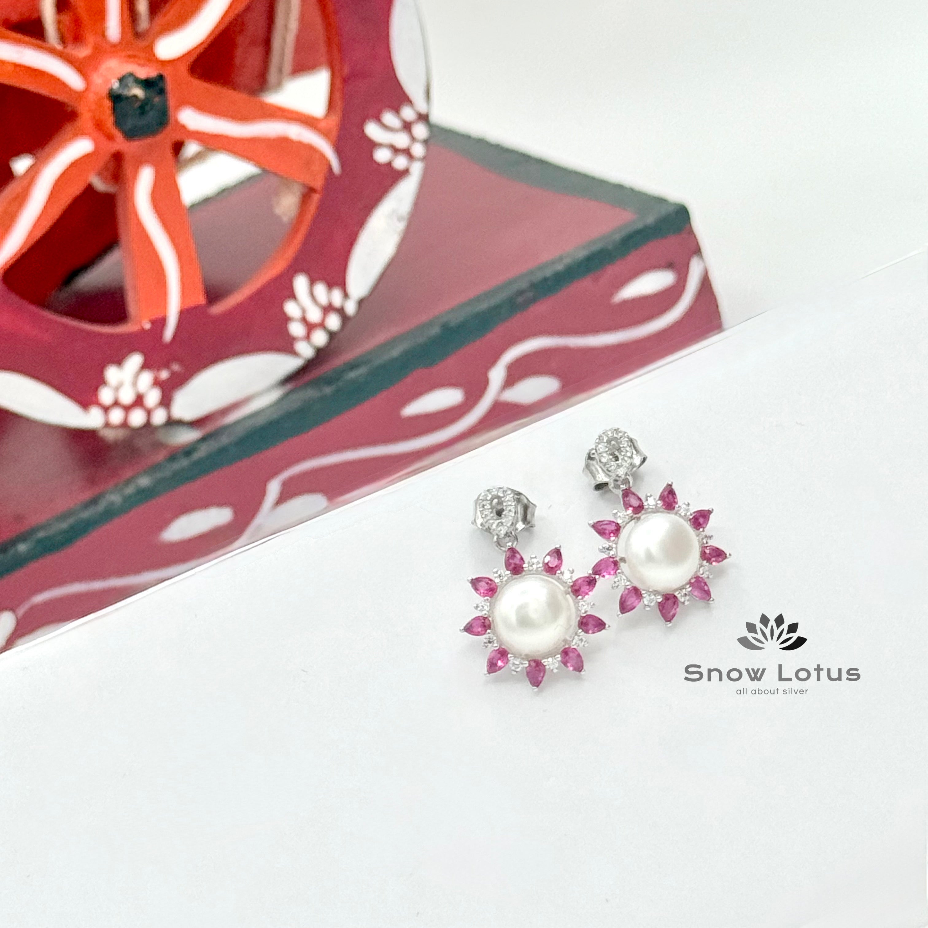 Sunshine studs