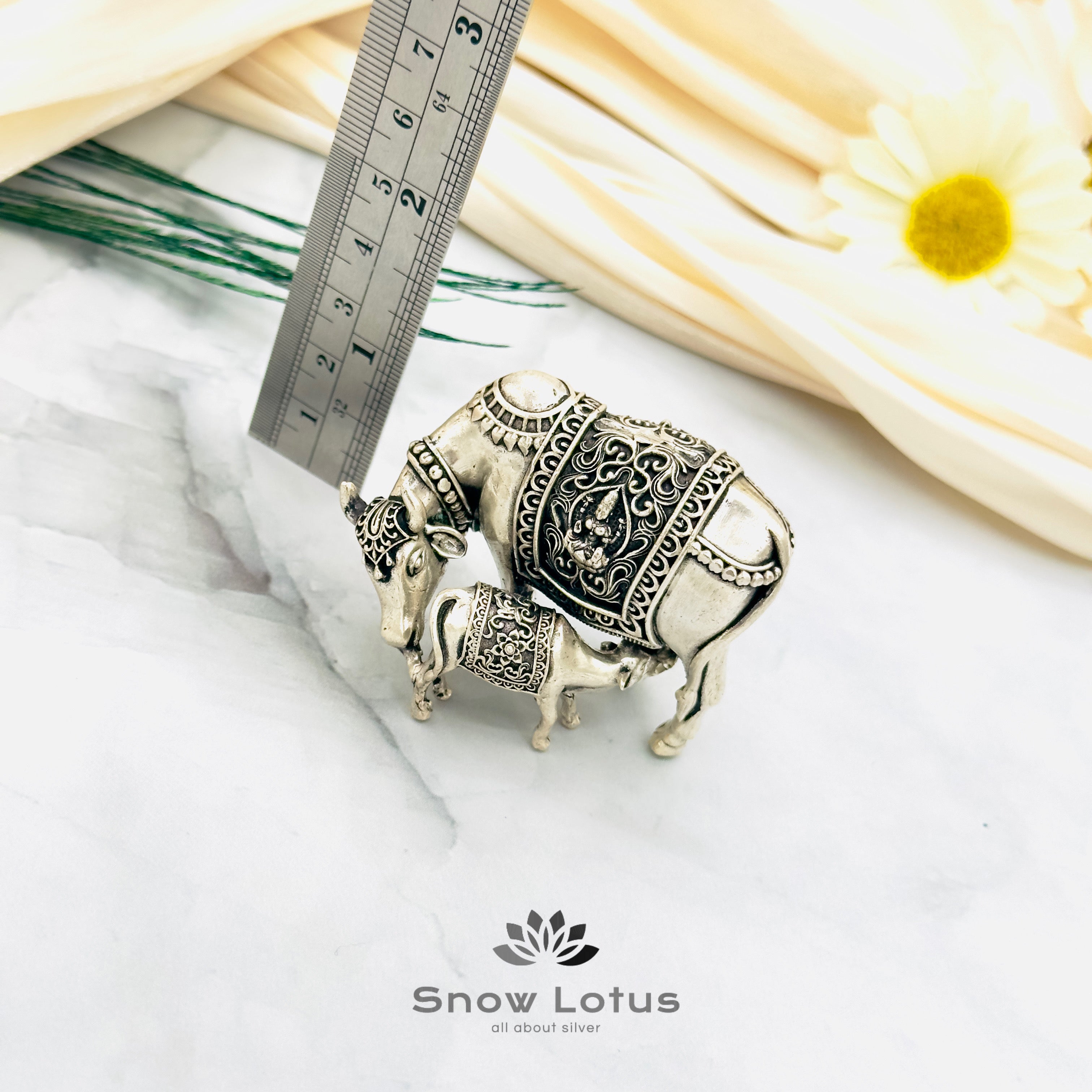Cow and Calf with Lakshmi 3D Hallow M3
