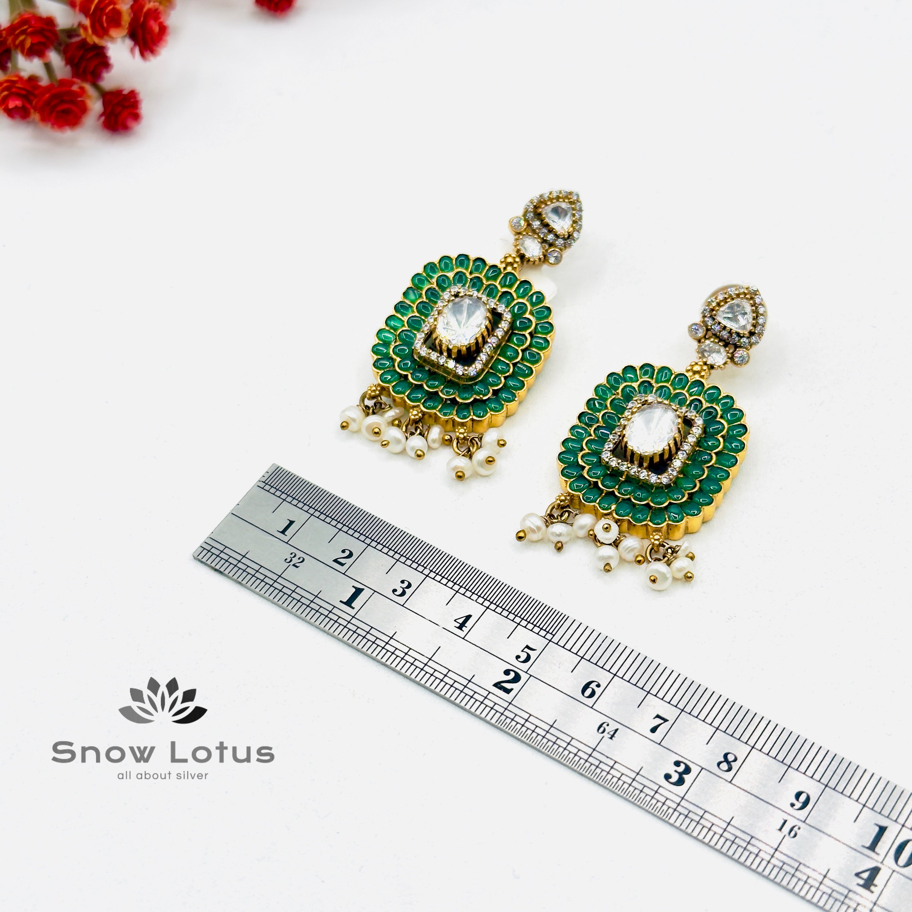 Emerald Studded Moissanite Chandbali