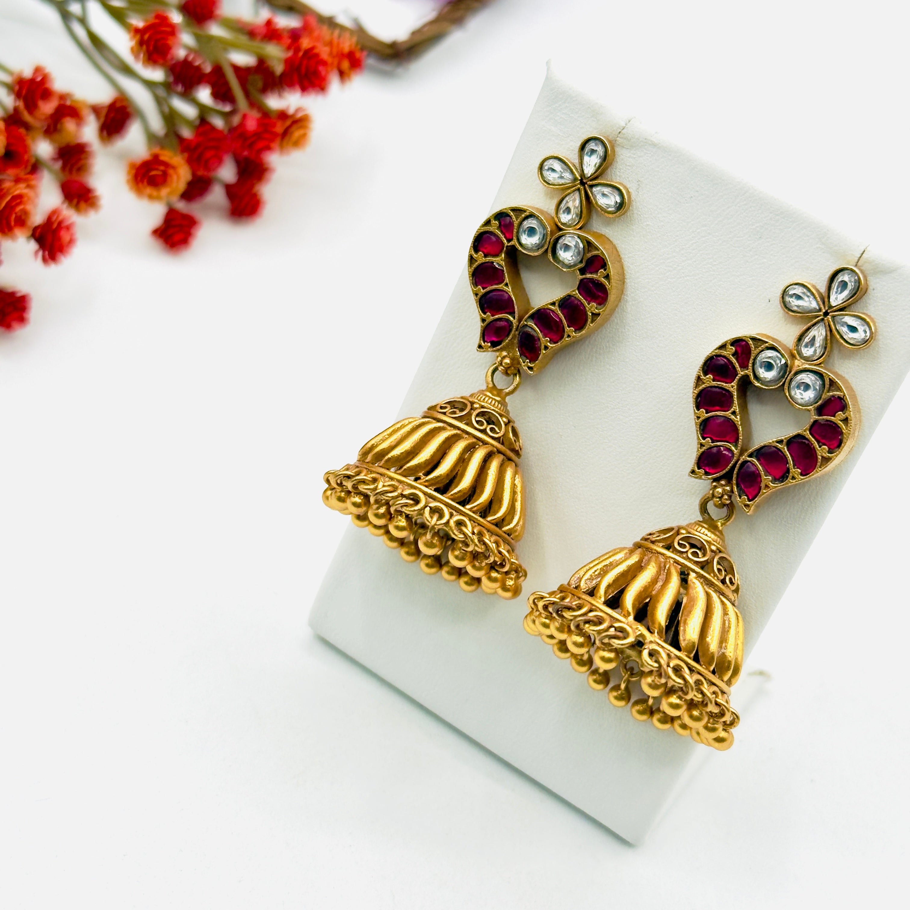 Exquisite Kundan Jhumka