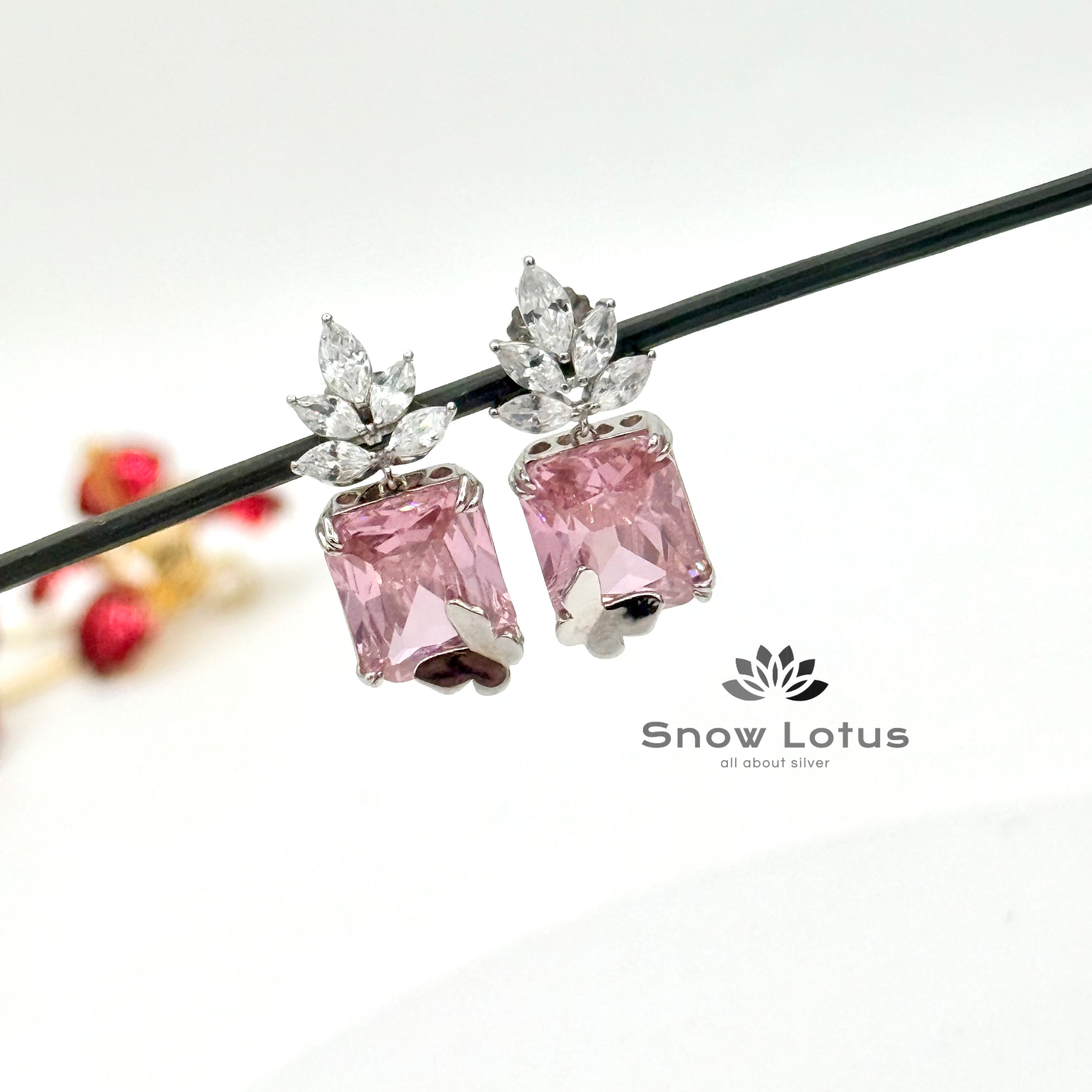 Pinkish Leafy Earrings
