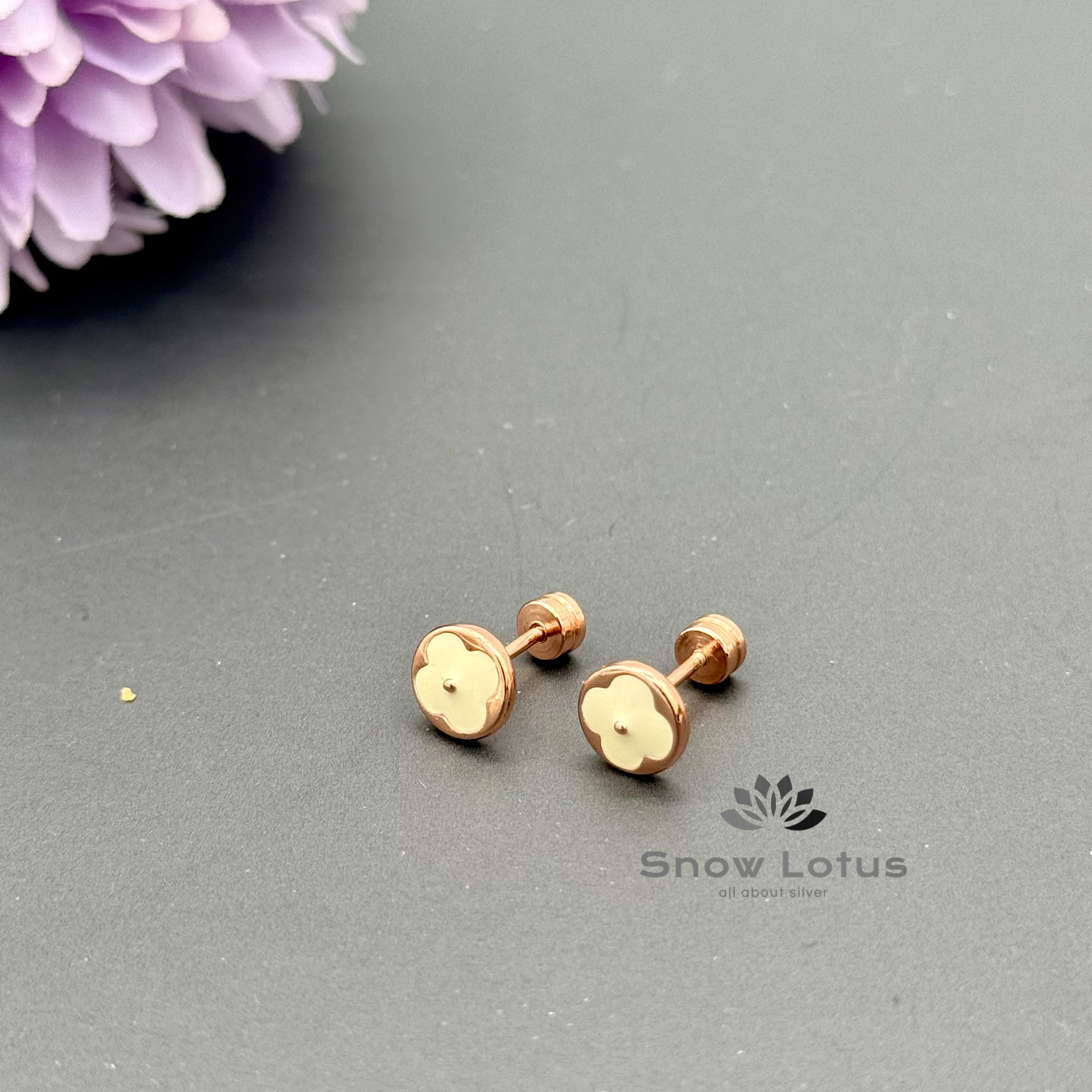 Rosegold Flower Studs