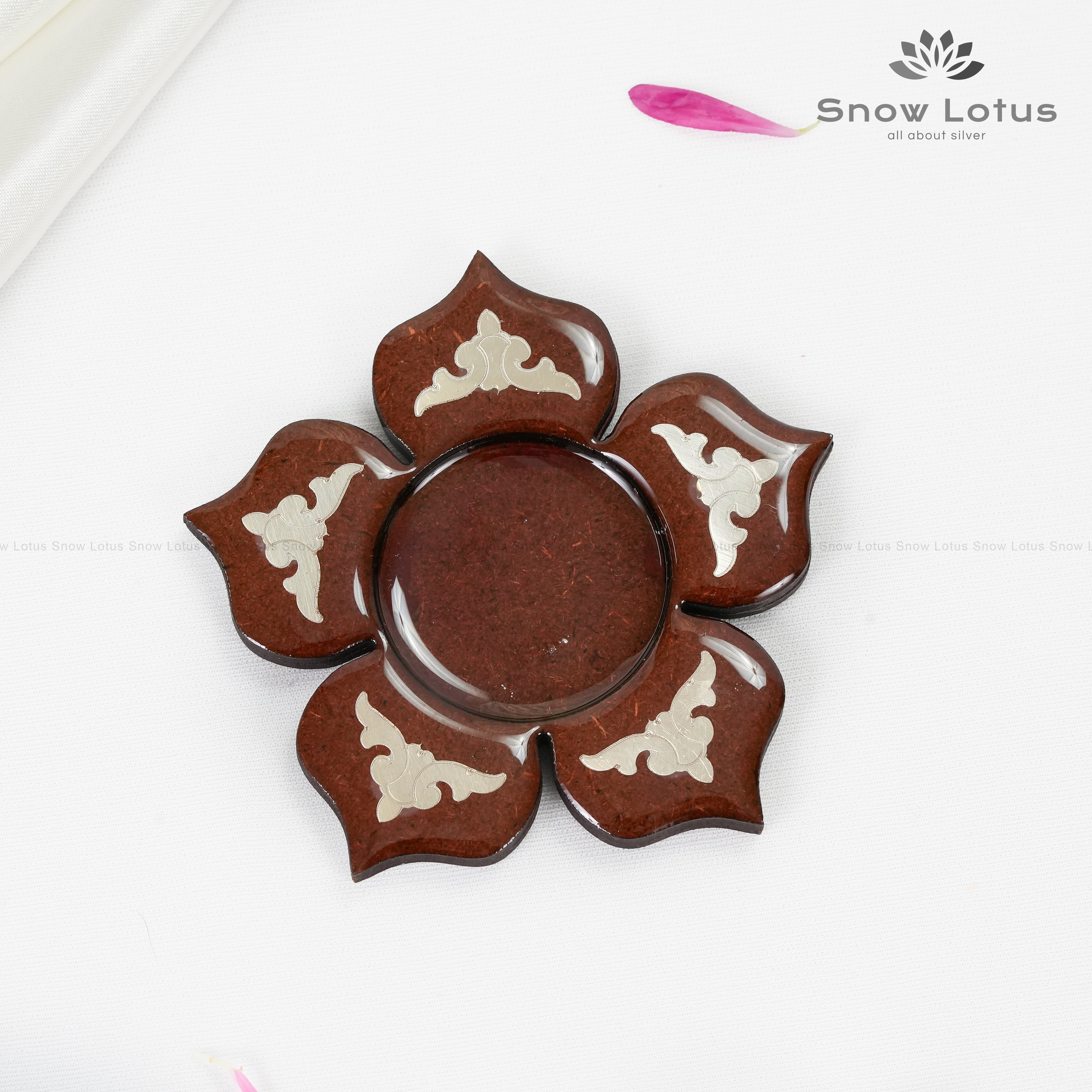 Resin Lotus Peetam