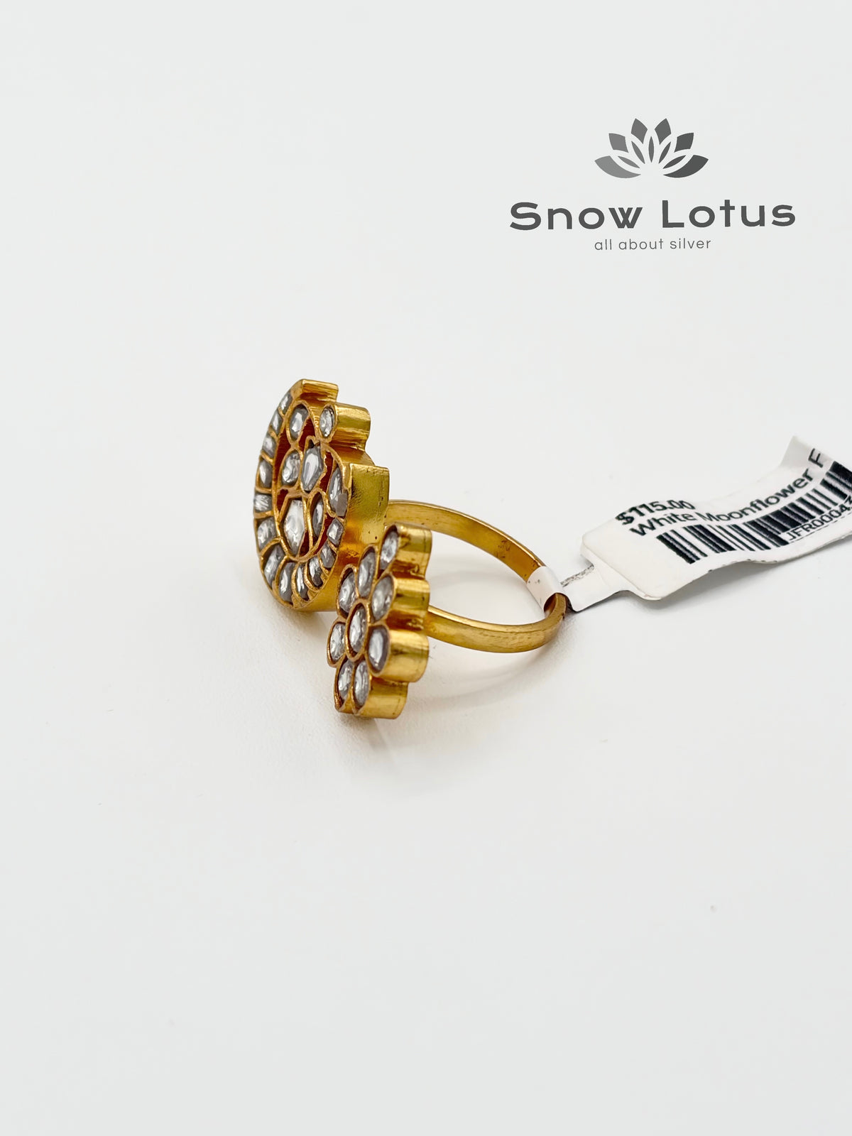 White Moonflower Finger Ring