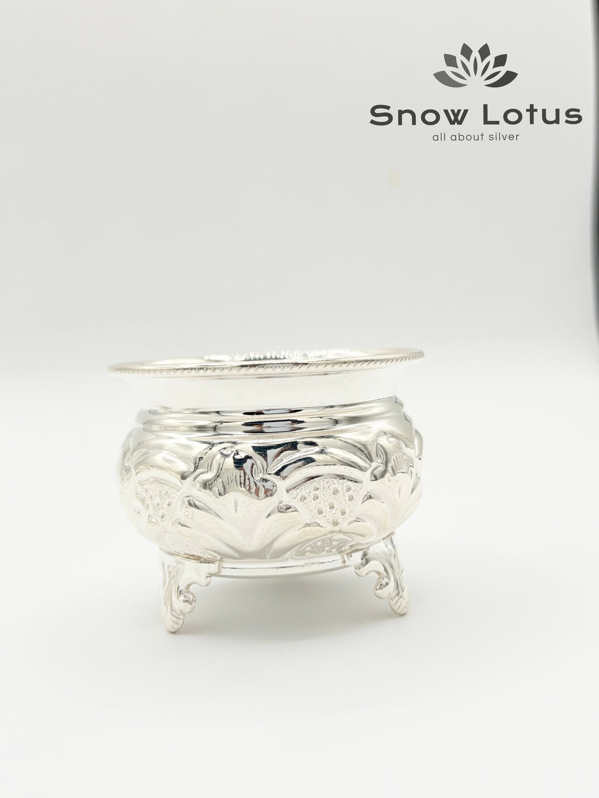 Nakshi HK Bowls M6